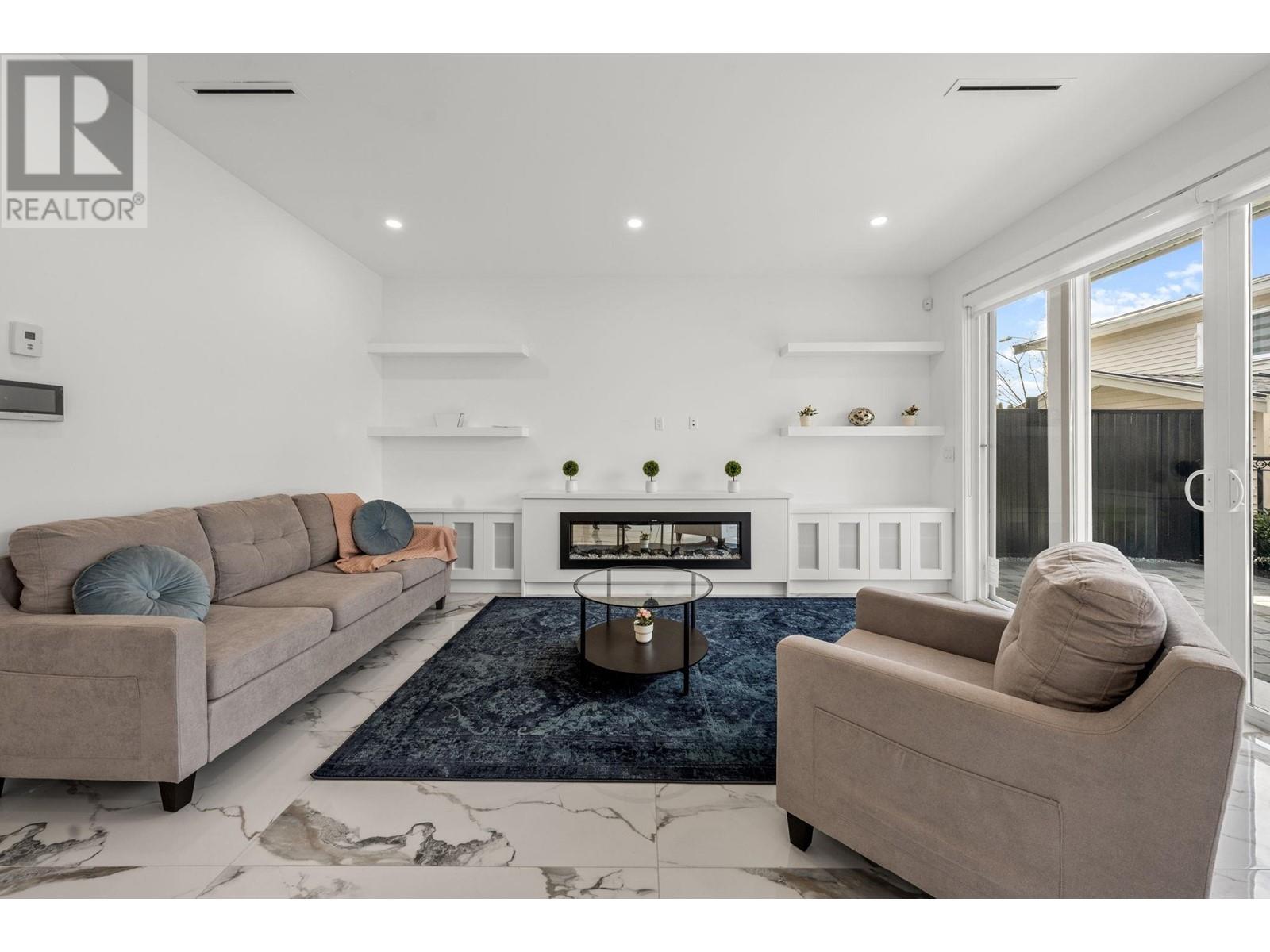 Listing Picture 6 of 26 : 10655 NO. 1 ROAD, Richmond / 烈治文 - 魯藝地產 Yvonne Lu Group - MLS Medallion Club Member