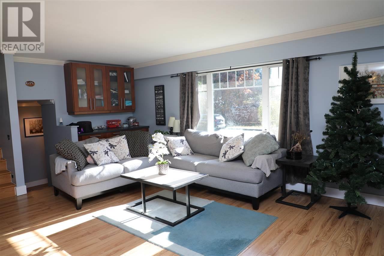 1857 Warwick Avenue, Port Coquitlam, British Columbia  V3C 4P6 - Photo 2 - R3008112