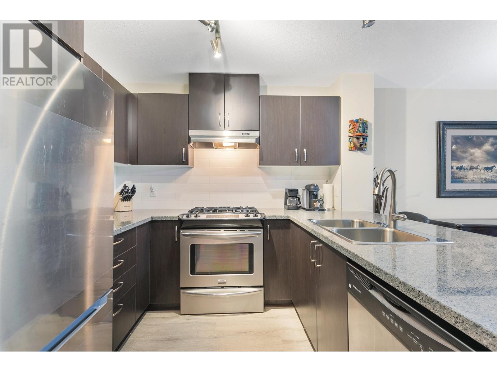 306 3050 Dayanee Springs Boulevard, Coquitlam, British Columbia  V3E 0A2 - Photo 3 - R3008147