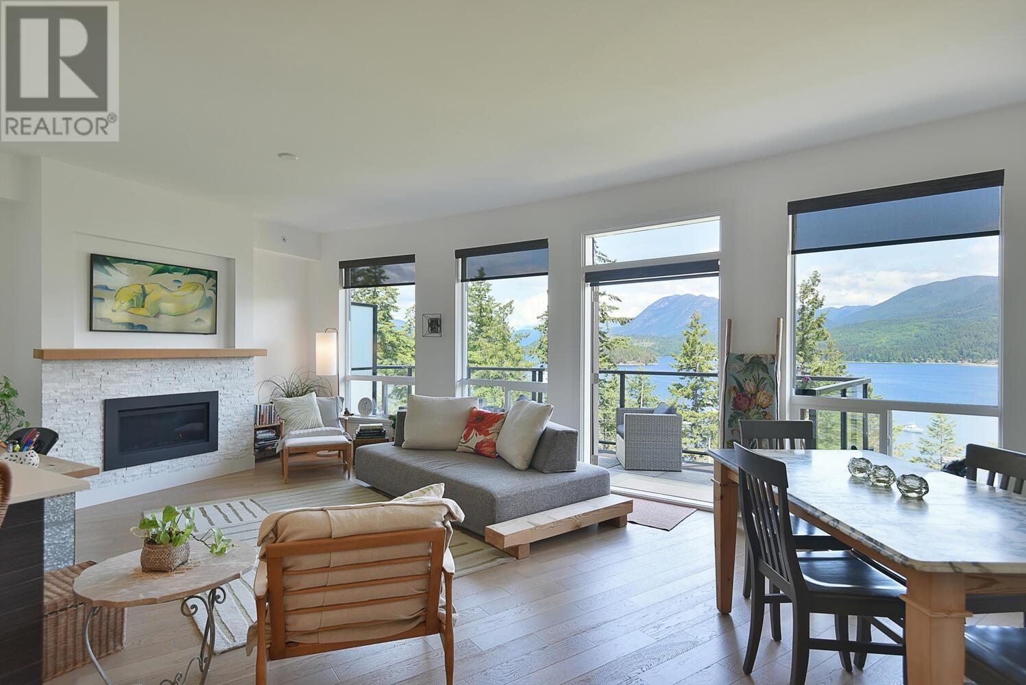 302 5780 Marine Way, Sechelt, British Columbia  V7Z 0L8 - Photo 12 - R3008217