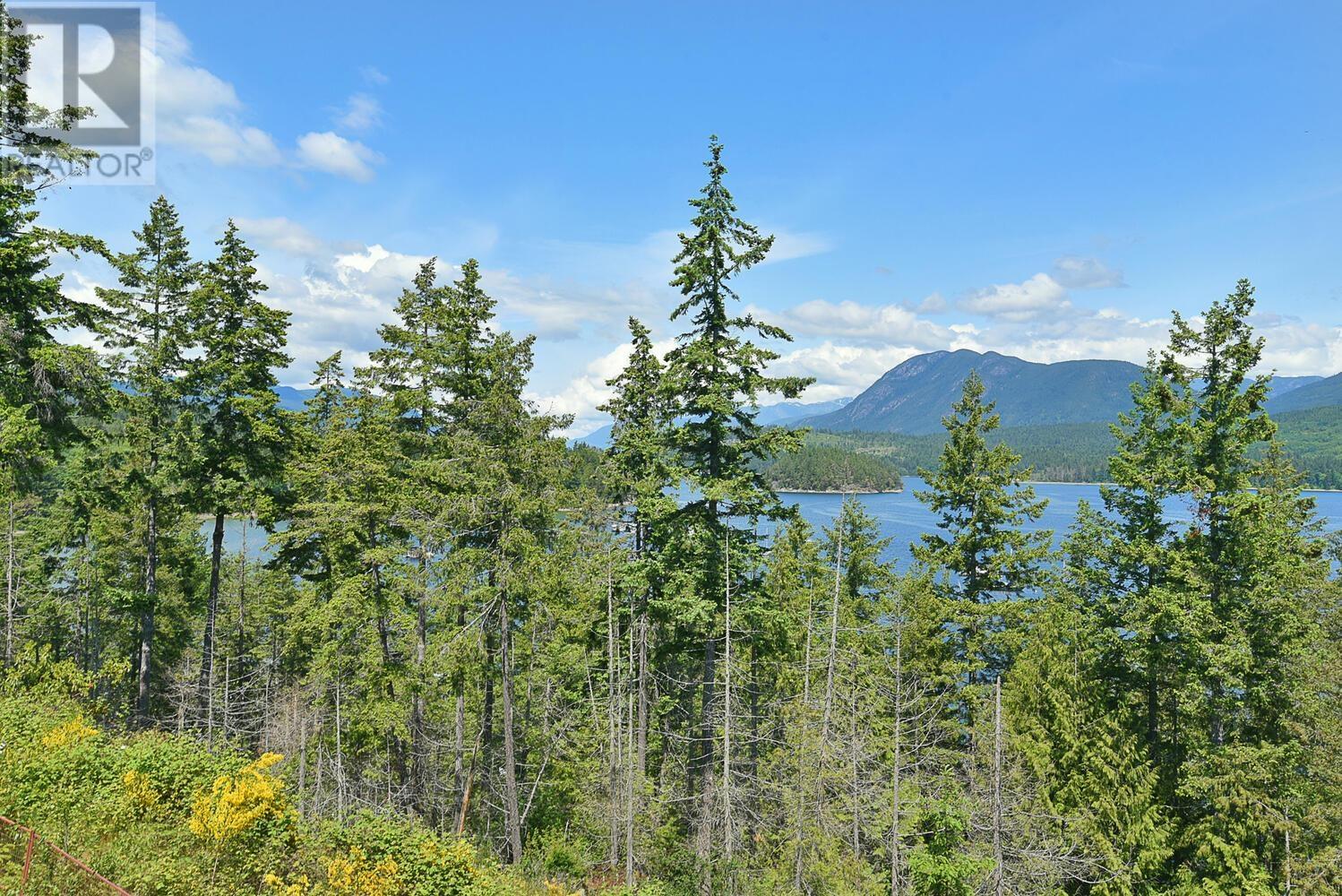 302 5780 Marine Way, Sechelt, British Columbia  V7Z 0L8 - Photo 15 - R3008217