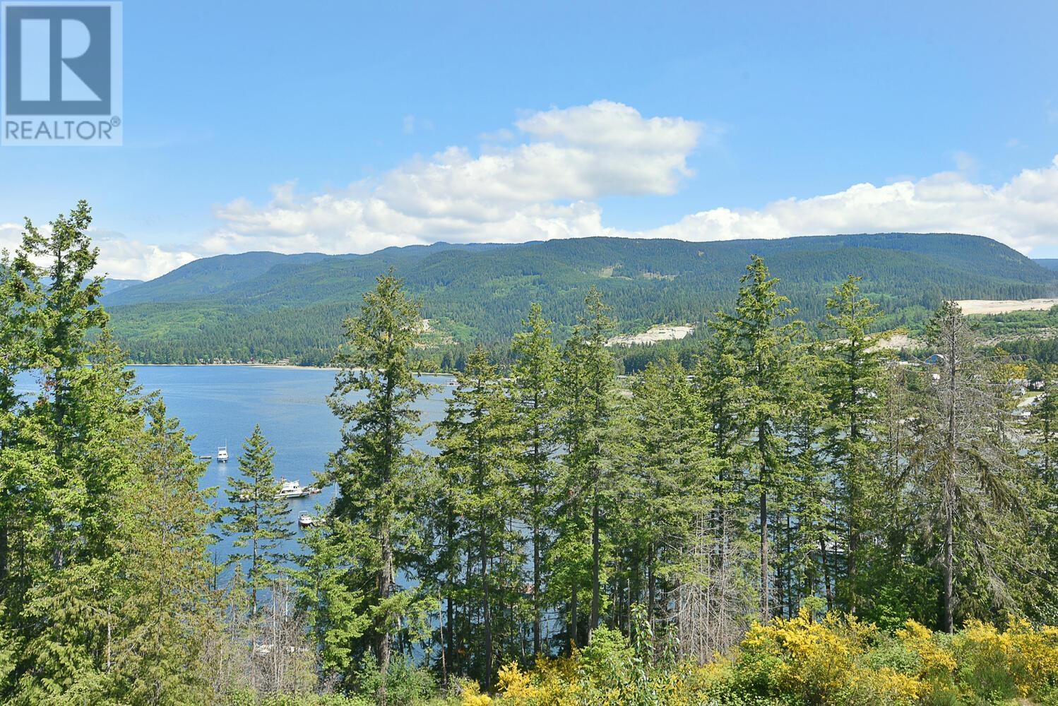 302 5780 Marine Way, Sechelt, British Columbia  V7Z 0L8 - Photo 16 - R3008217