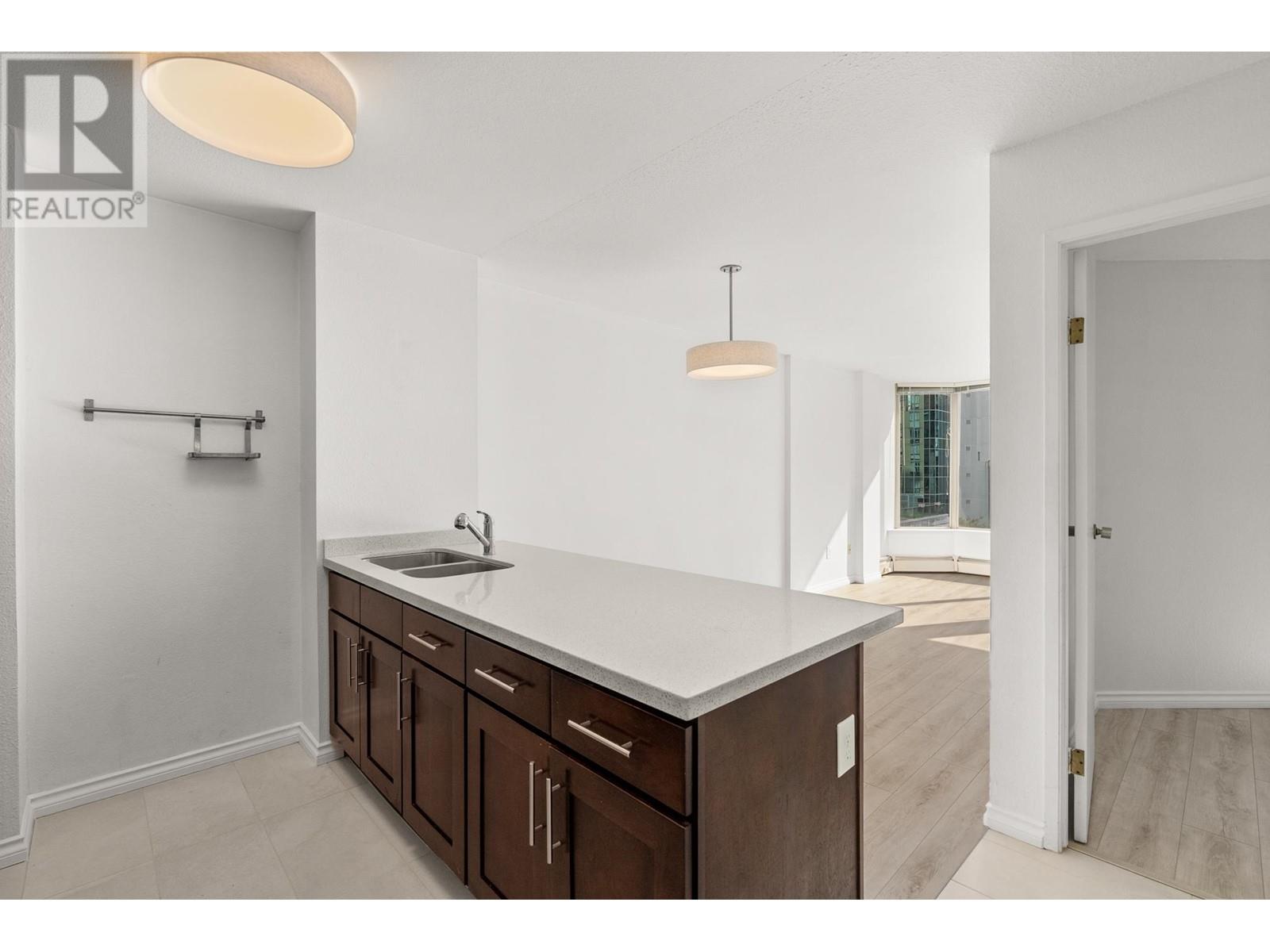 605 1333 Hornby Street, Vancouver, British Columbia  V6Z 2C1 - Photo 10 - R3008225