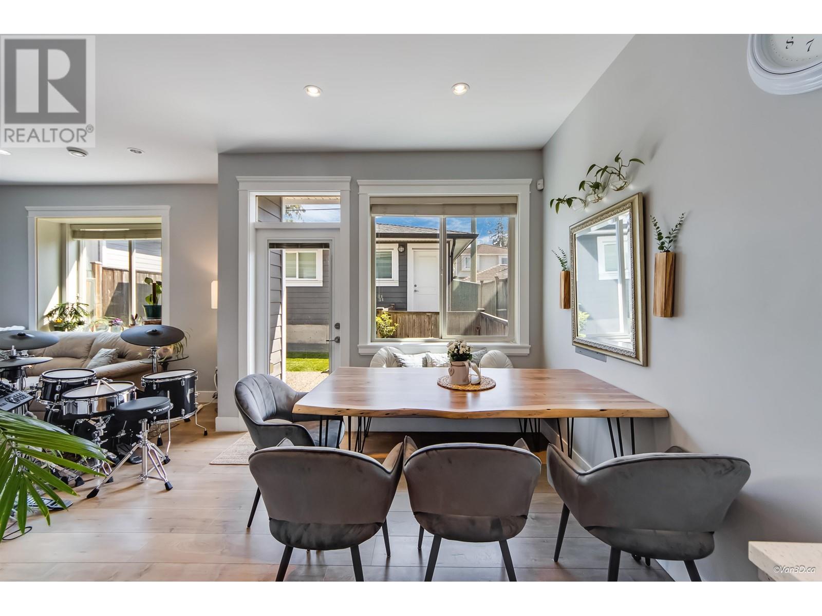 Property at 5078 NORFOLK STREET image 4