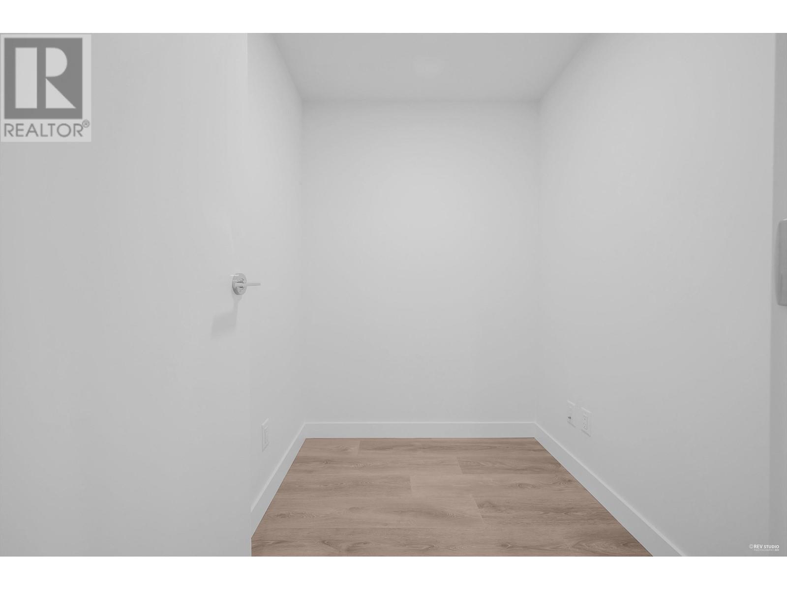 906 308 Alderson Avenue, Coquitlam, British Columbia  V3K 3V8 - Photo 16 - R3008253