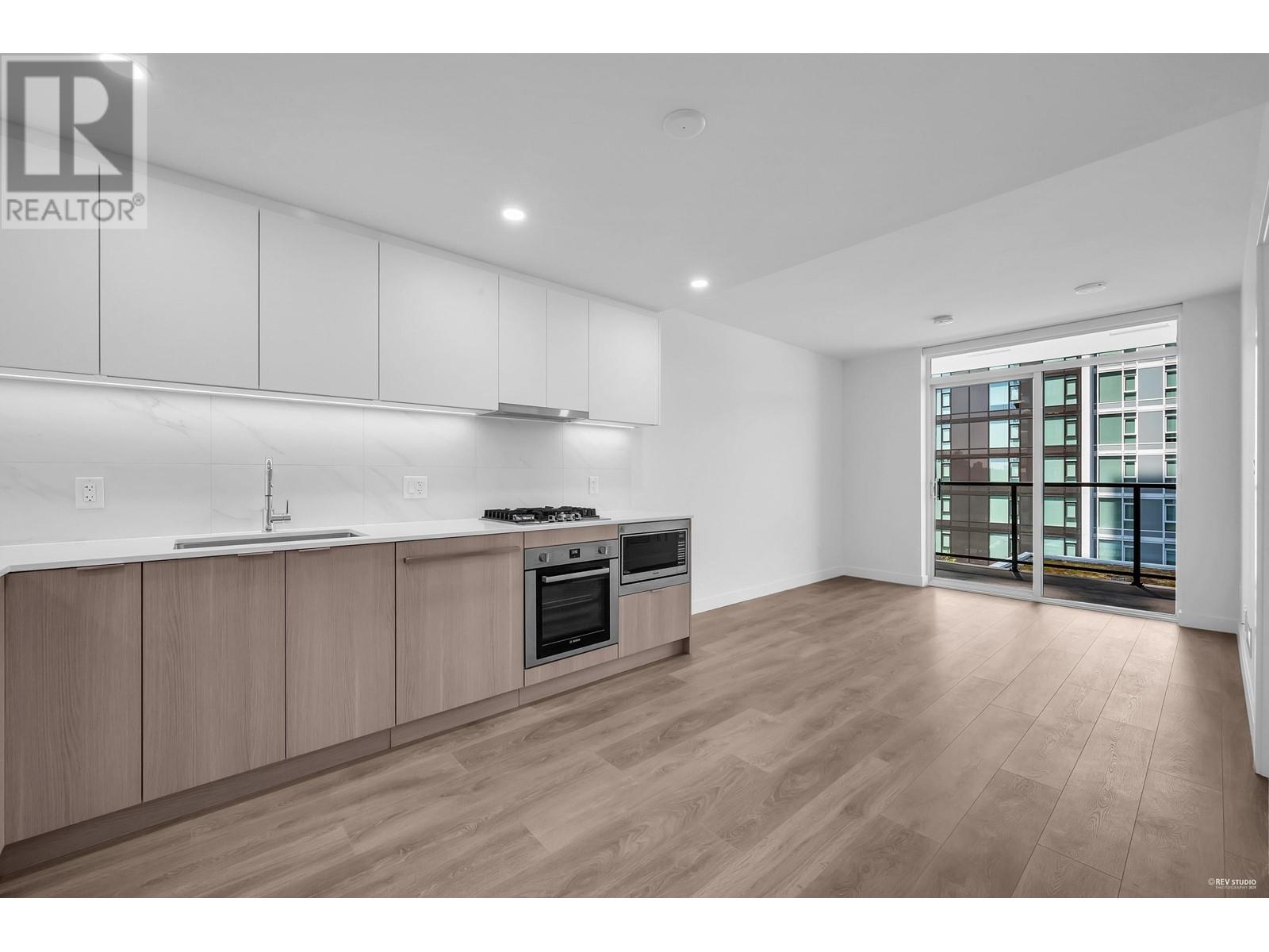 906 308 Alderson Avenue, Coquitlam, British Columbia  V3K 3V8 - Photo 5 - R3008253
