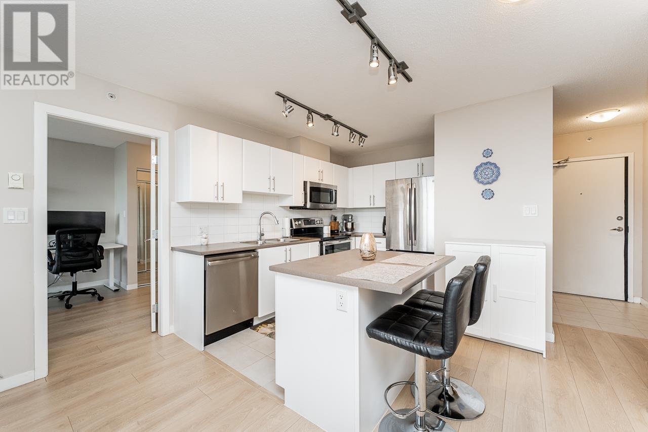 3603 1178 Heffley Crescent, Coquitlam, British Columbia  V3B 0A7 - Photo 3 - R3008311