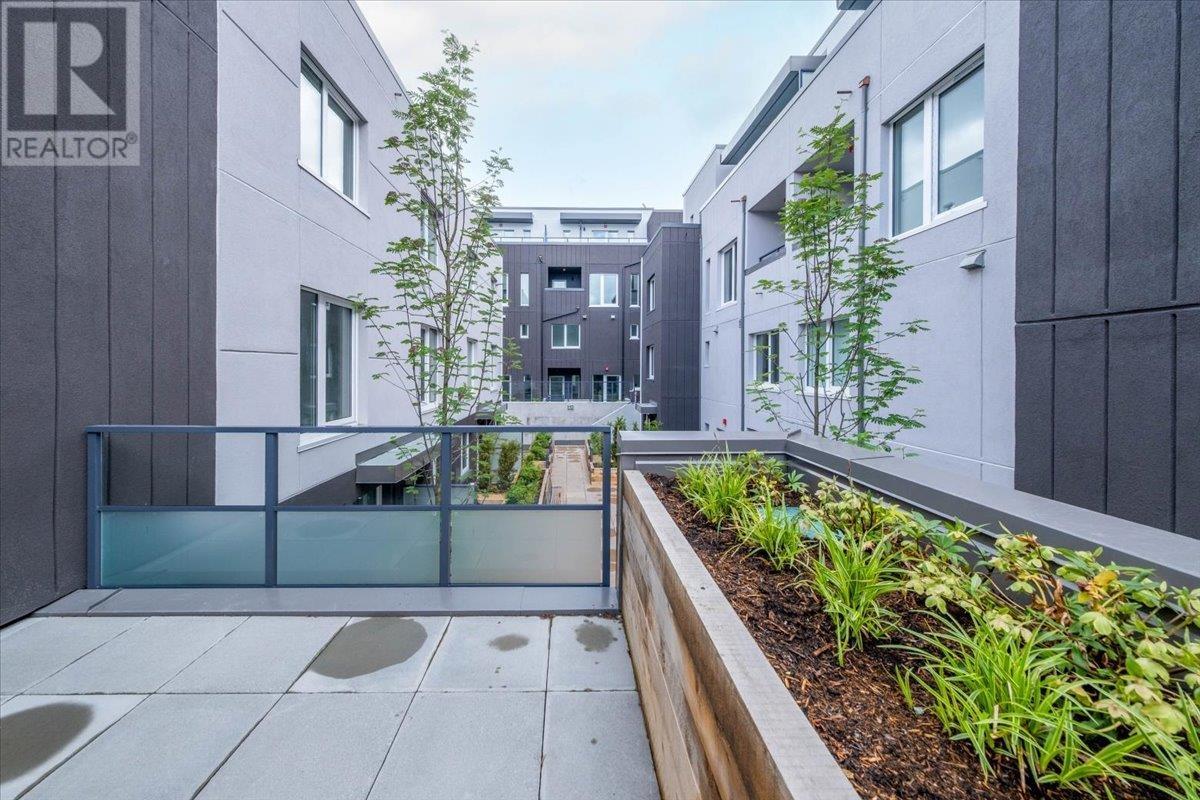 205 2075 E 1st Avenue, Vancouver, British Columbia  V5N 1B6 - Photo 17 - R3008380