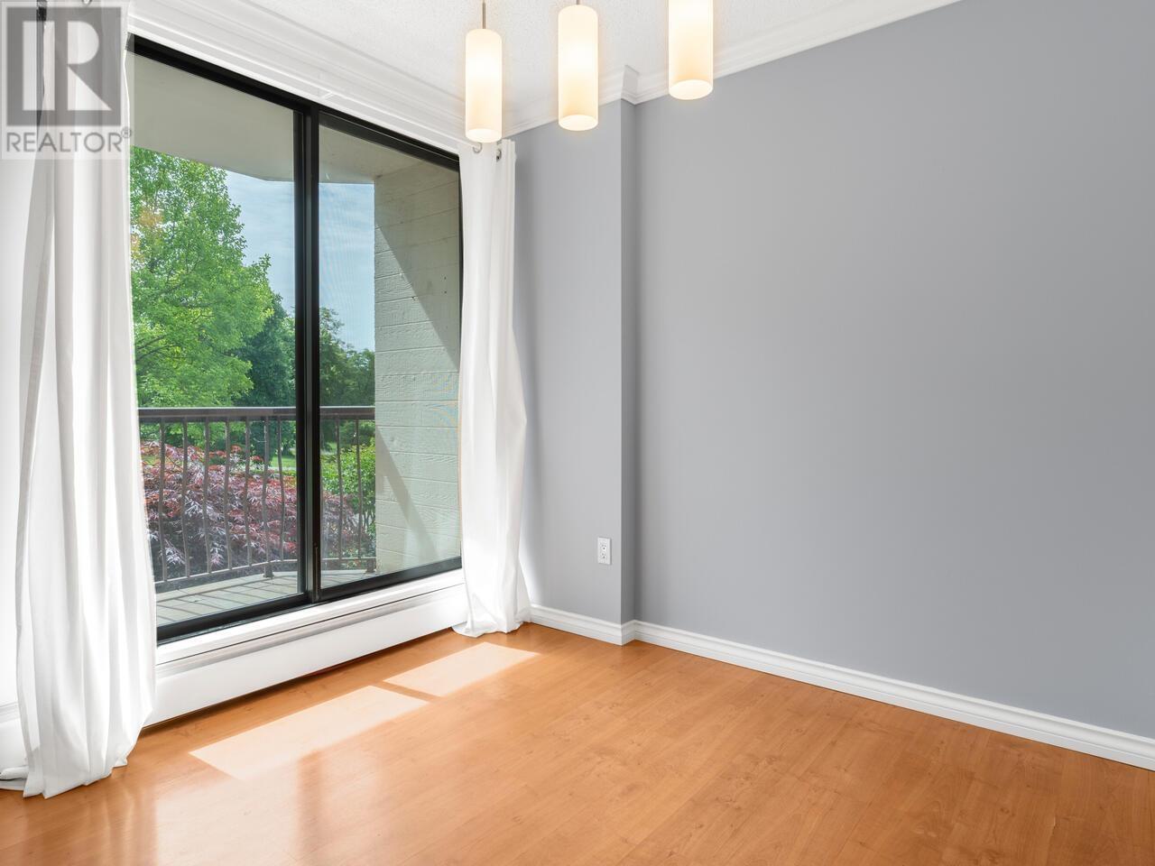 201 701 W Victoria Park, North Vancouver, British Columbia  V7M 2L2 - Photo 8 - R3008431