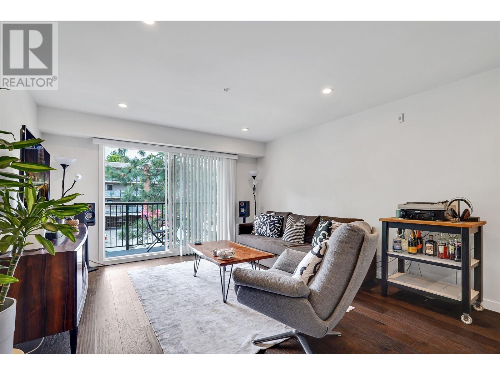 302 357 E 2nd Street, North Vancouver, British Columbia  V7L 1C6 - Photo 11 - R3008528