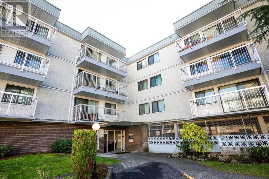 110 6420 Buswell Street, Richmond, British Columbia  V6Y 2E9 - Photo 1 - R3008553
