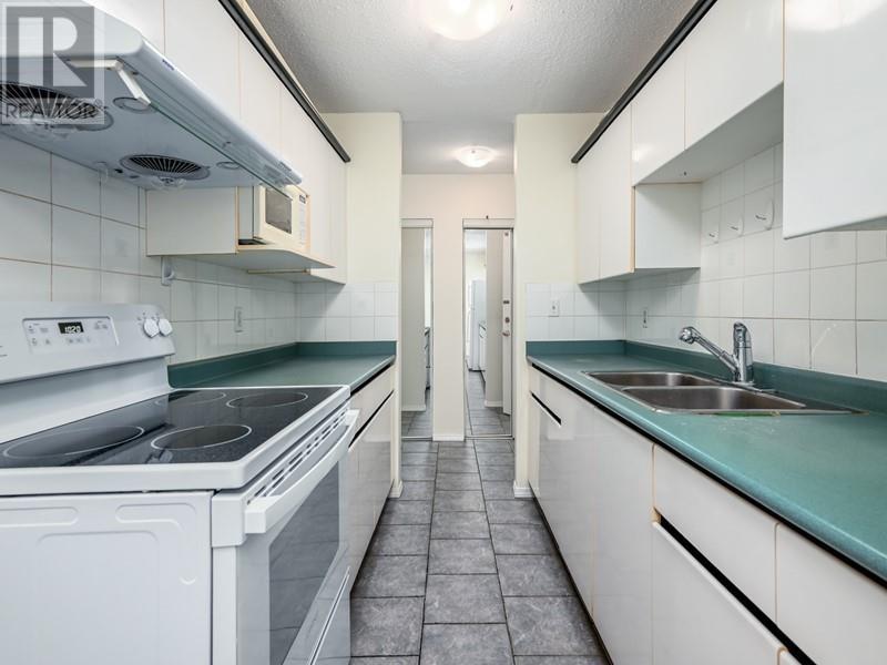 110 6420 Buswell Street, Richmond, British Columbia  V6Y 2E9 - Photo 11 - R3008553