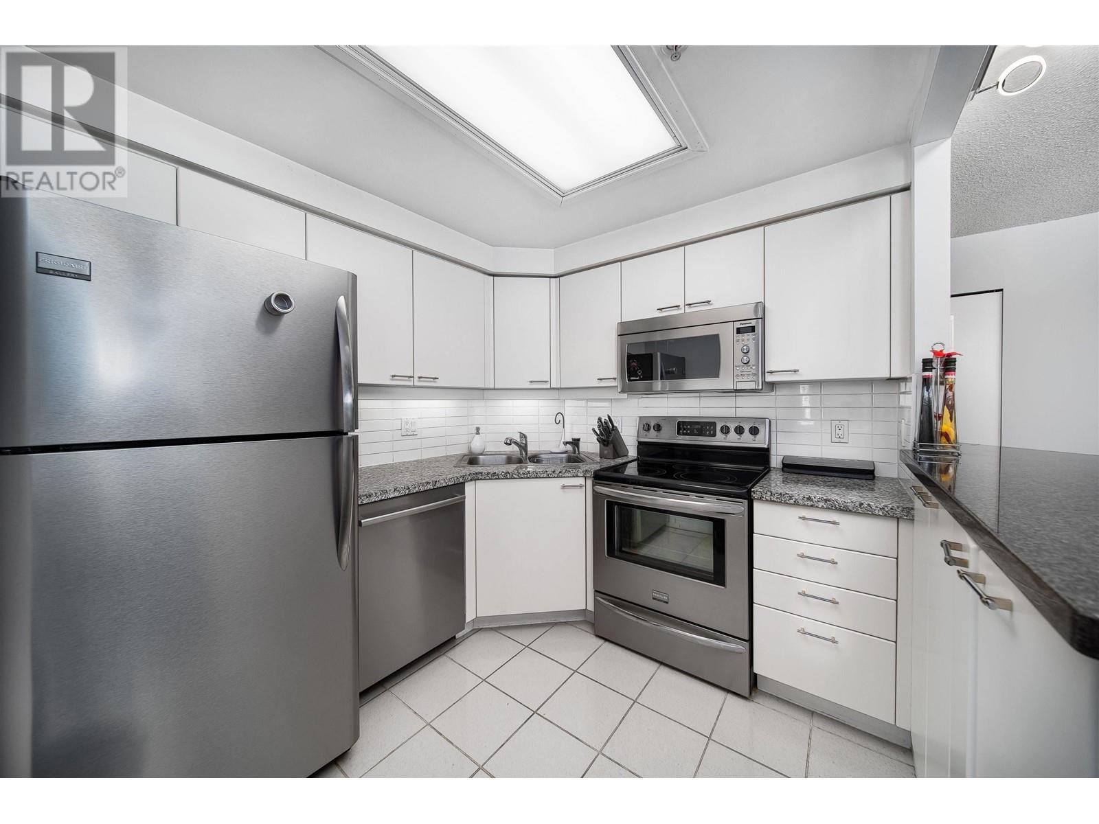 1806 388 Drake Street, Vancouver, British Columbia  V6B 6A8 - Photo 17 - R3008570