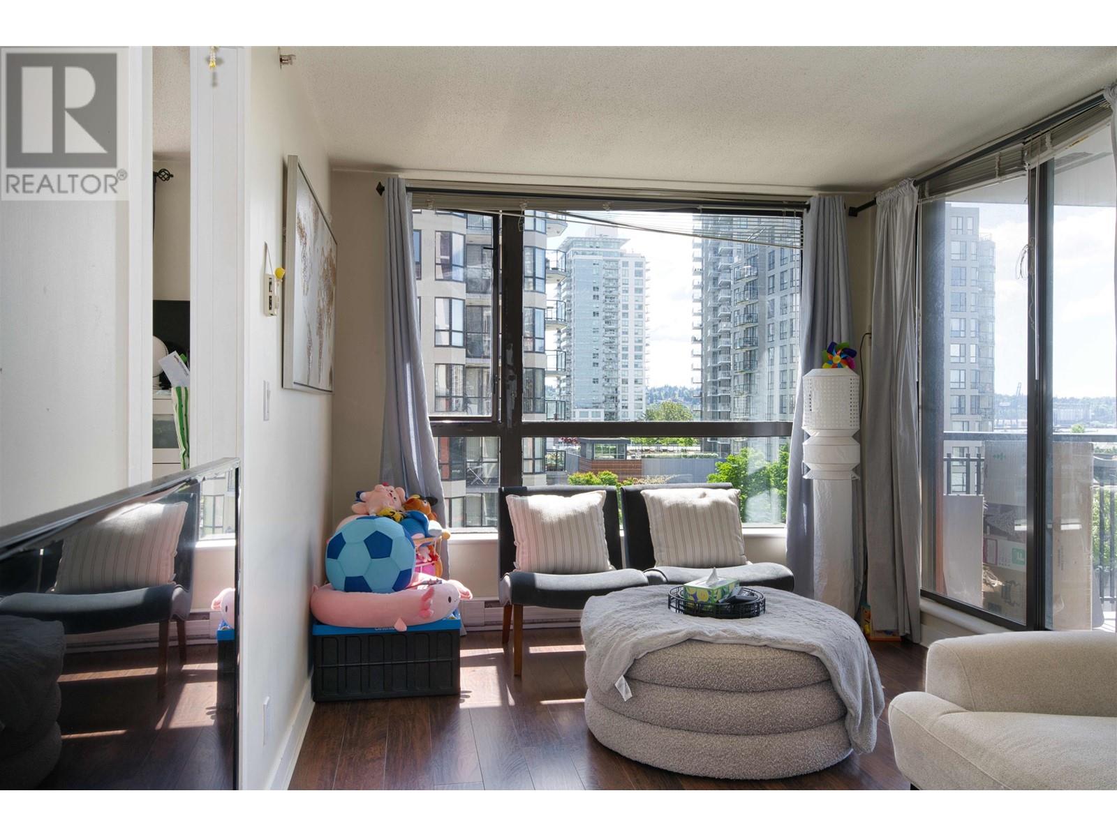 607 833 Agnes Street, New Westminster, British Columbia  V3M 0B1 - Photo 2 - R3008578