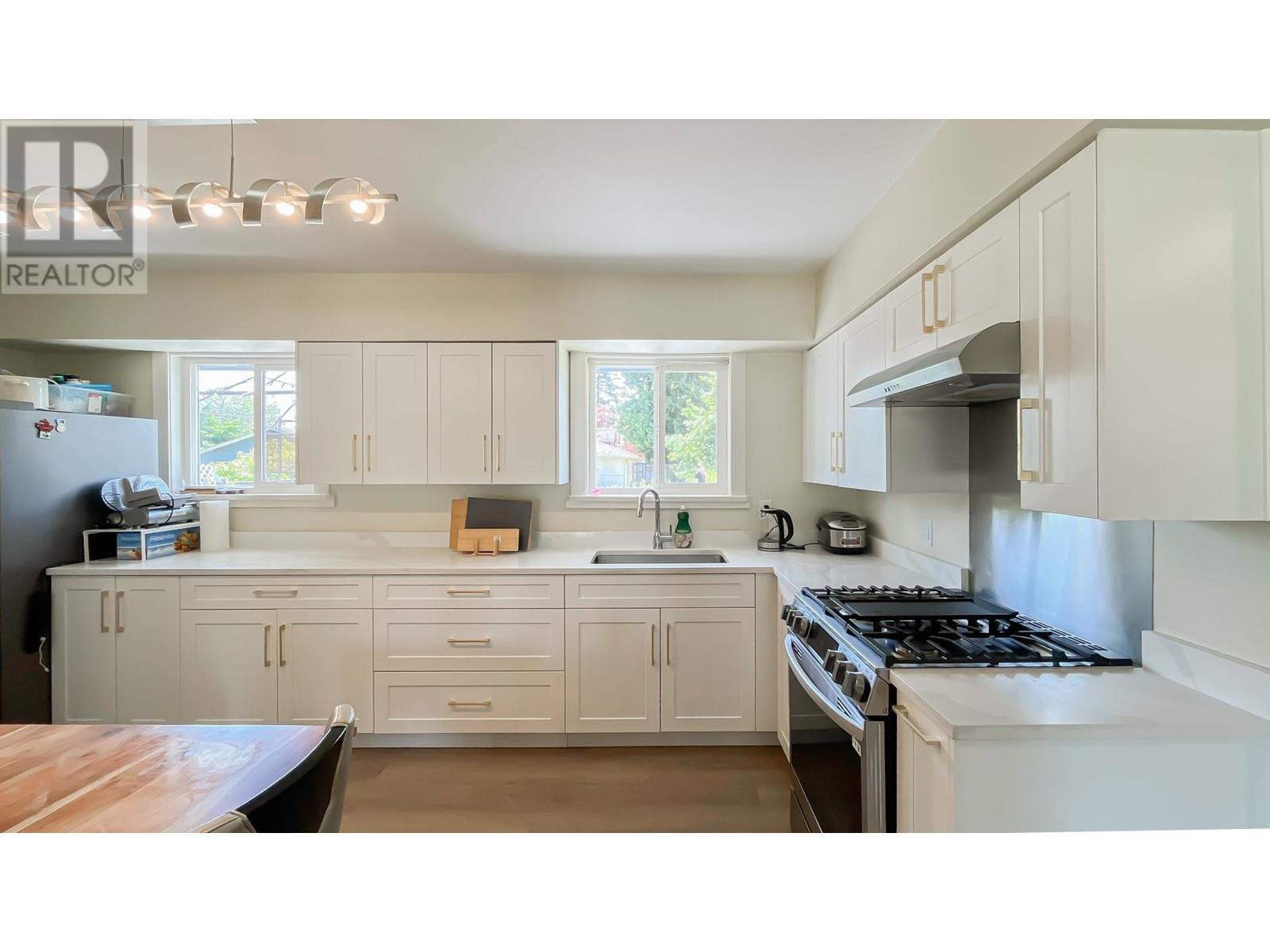 1752 Dorset Avenue, Port Coquitlam, British Columbia  V3B 2A2 - Photo 3 - R3007927