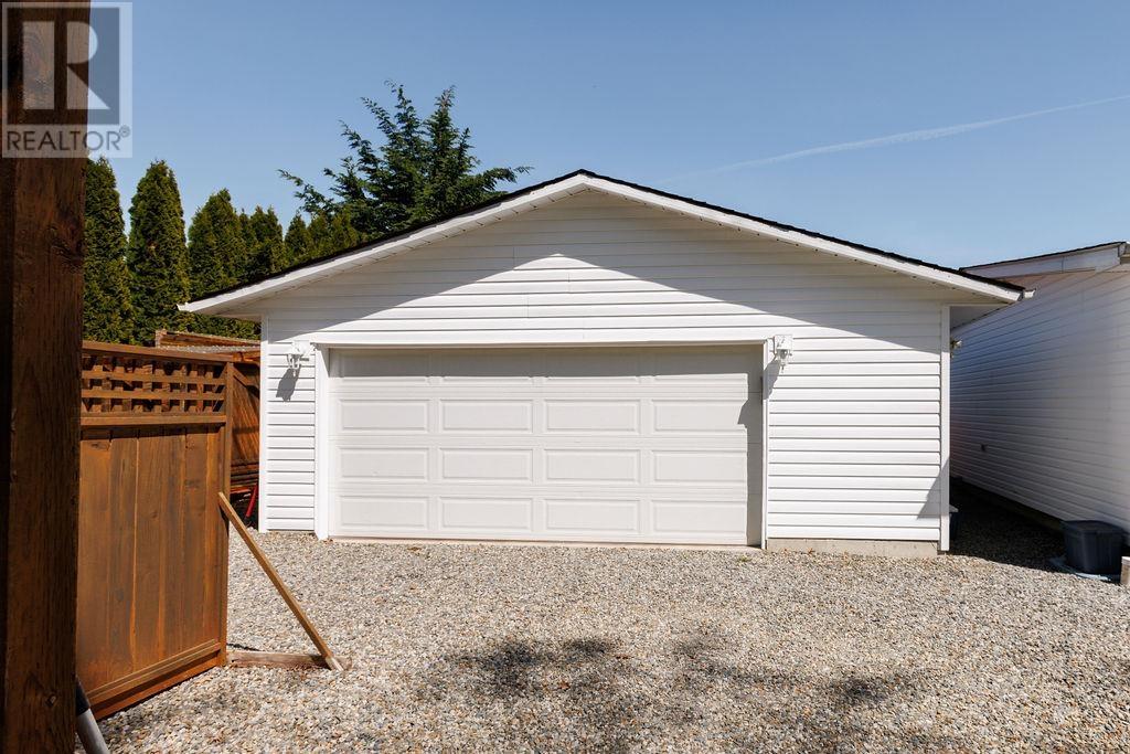 760 Hillcrest Road, Gibsons, British Columbia  V0N 1V9 - Photo 22 - R3008206
