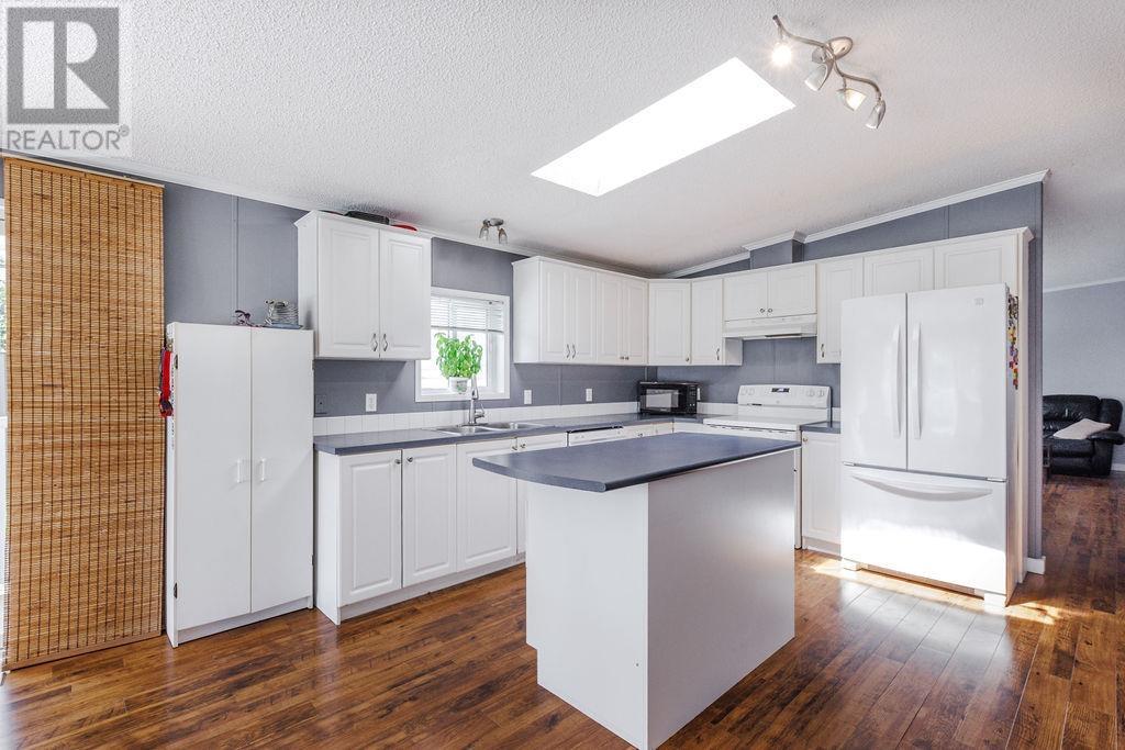 760 Hillcrest Road, Gibsons, British Columbia  V0N 1V9 - Photo 6 - R3008206