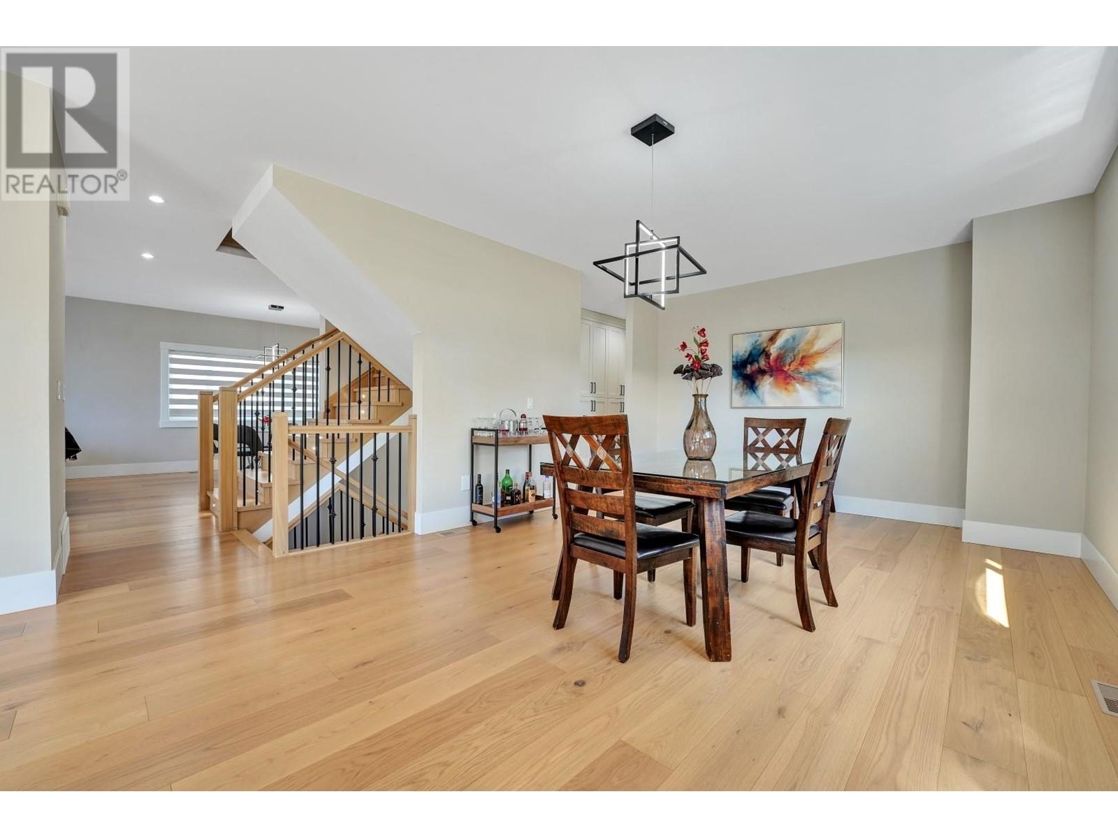 1939 Brunette Avenue, Coquitlam, British Columbia  V3K 1H8 - Photo 5 - R3008233