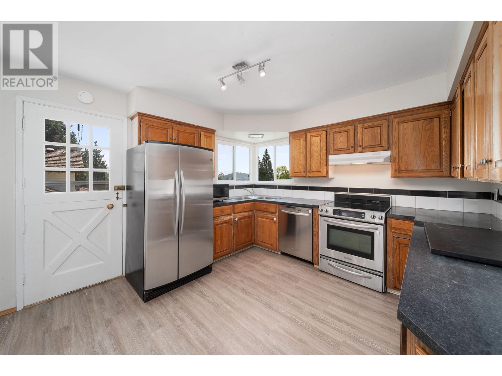 1190 E 15th Street, North Vancouver, British Columbia  V7J 1K7 - Photo 7 - R3008382
