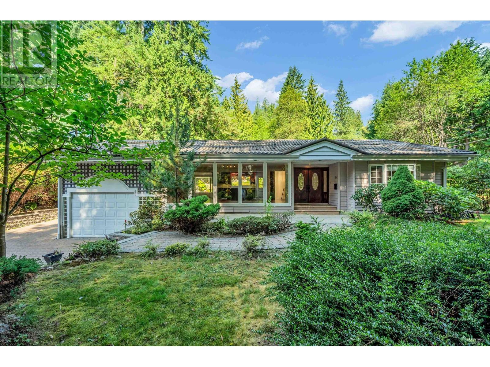 341 Rabbit Lane, West Vancouver, British Columbia  V7S 1J1 - Photo 1 - R3008394