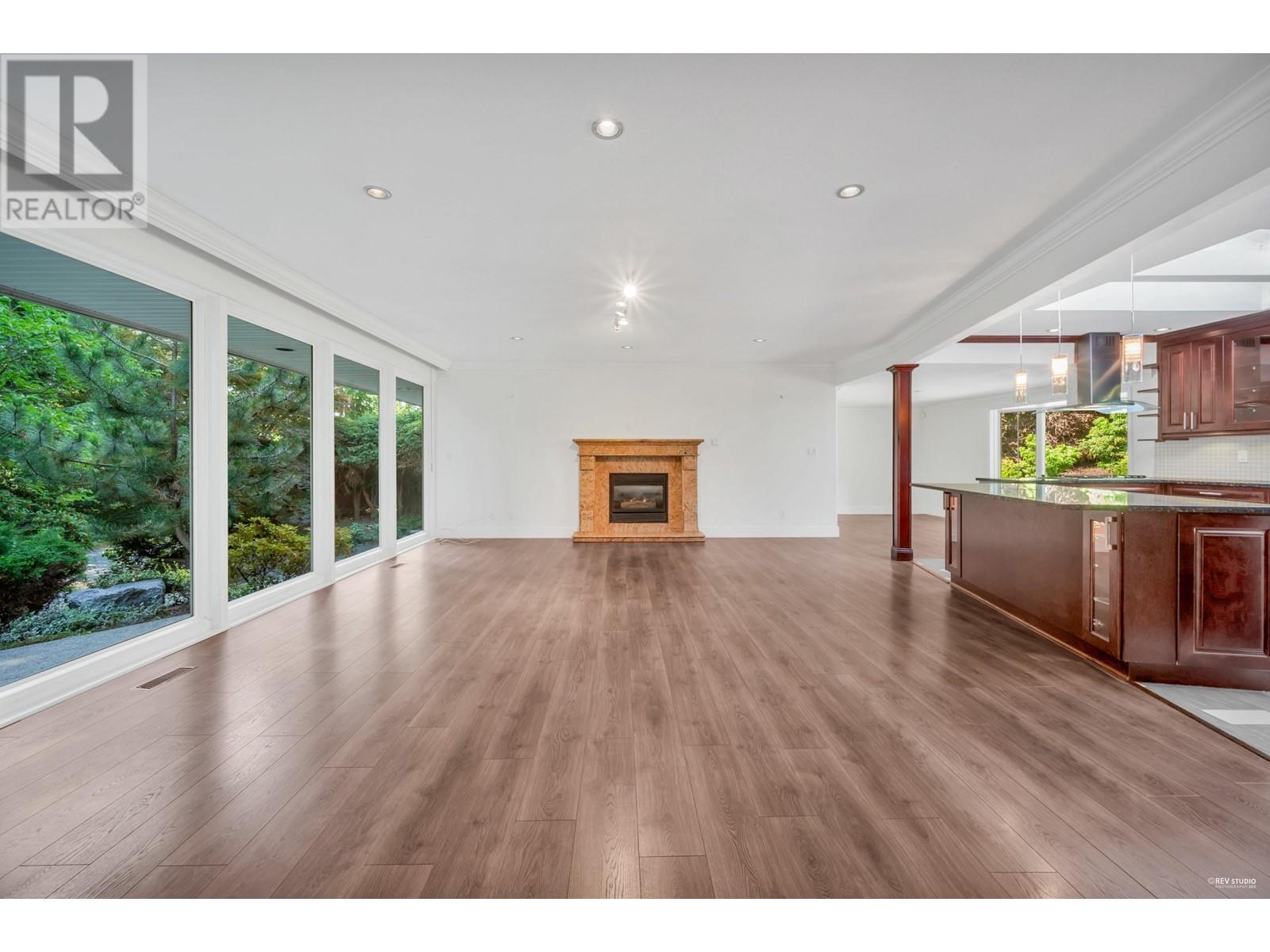 341 Rabbit Lane, West Vancouver, British Columbia  V7S 1J1 - Photo 2 - R3008394