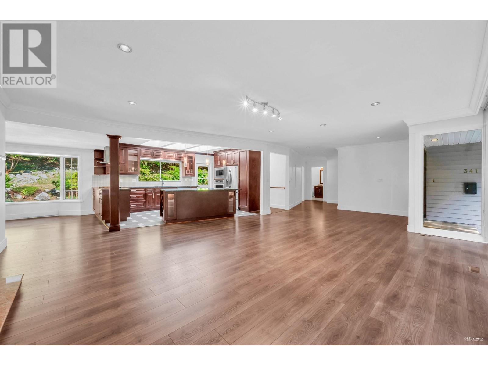 341 Rabbit Lane, West Vancouver, British Columbia  V7S 1J1 - Photo 3 - R3008394