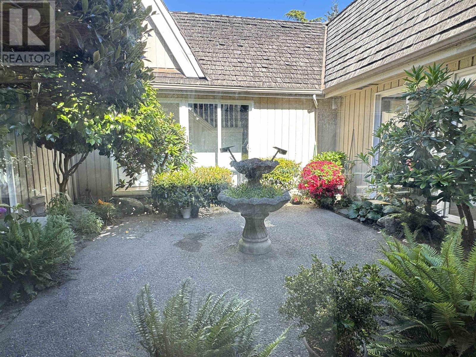 7500 Glacier Crescent, Richmond, British Columbia  V7A 1L5 - Photo 2 - R3008559