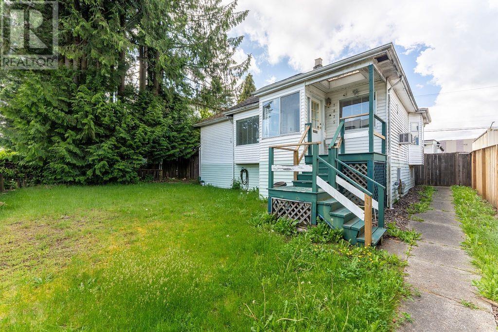 7875 18TH AVENUE, Burnaby, British Columbia