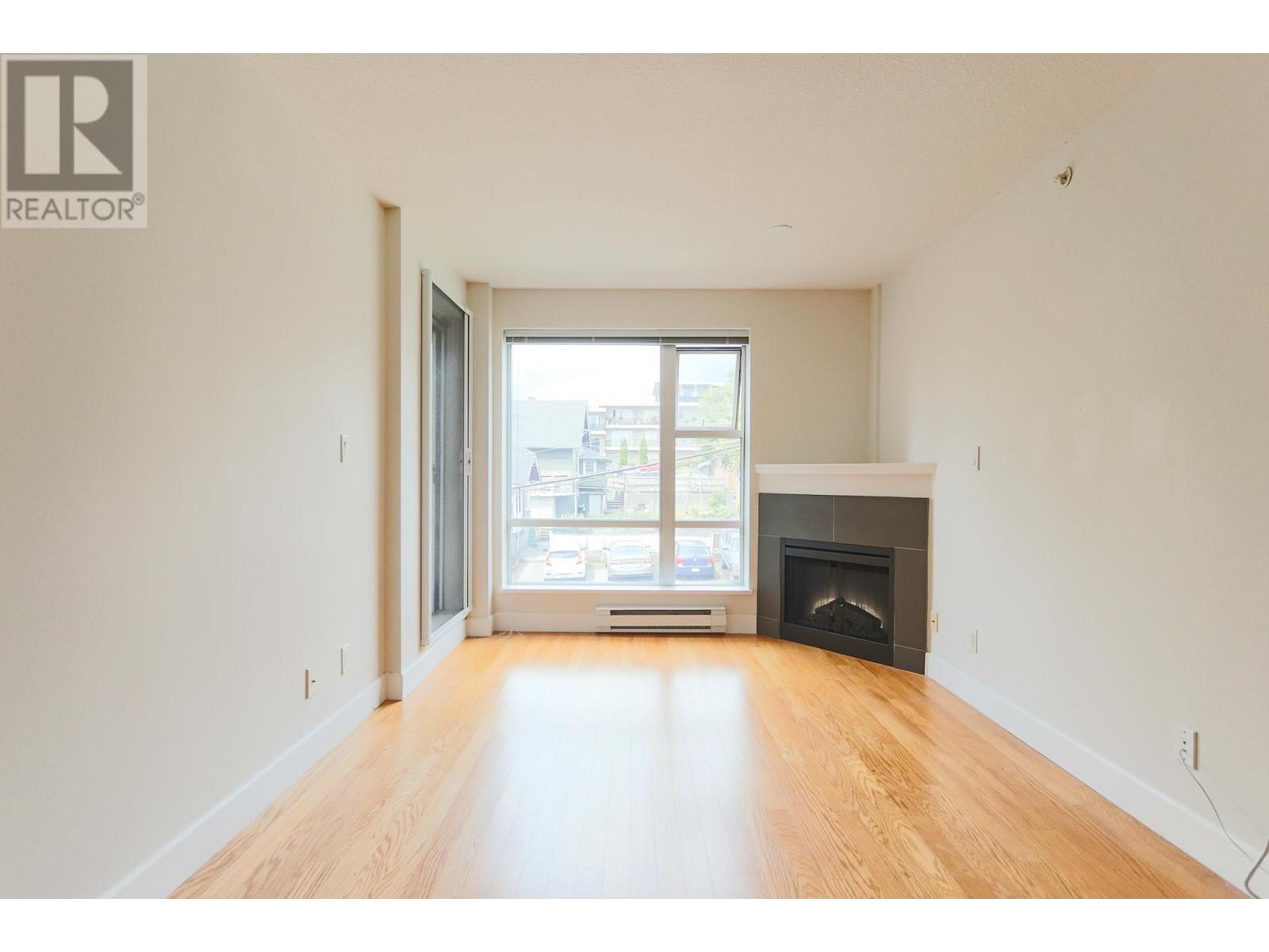 405 3811 Hastings Street, Burnaby, British Columbia  V5C 6V2 - Photo 15 - R3008432