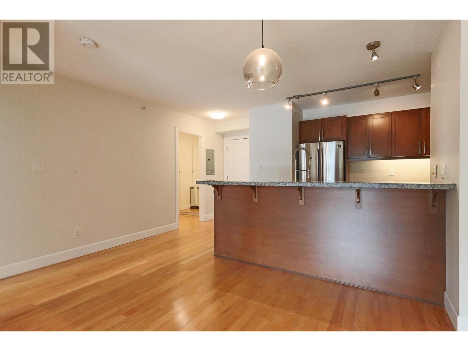 405 3811 Hastings Street, Burnaby, British Columbia  V5C 6V2 - Photo 6 - R3008432