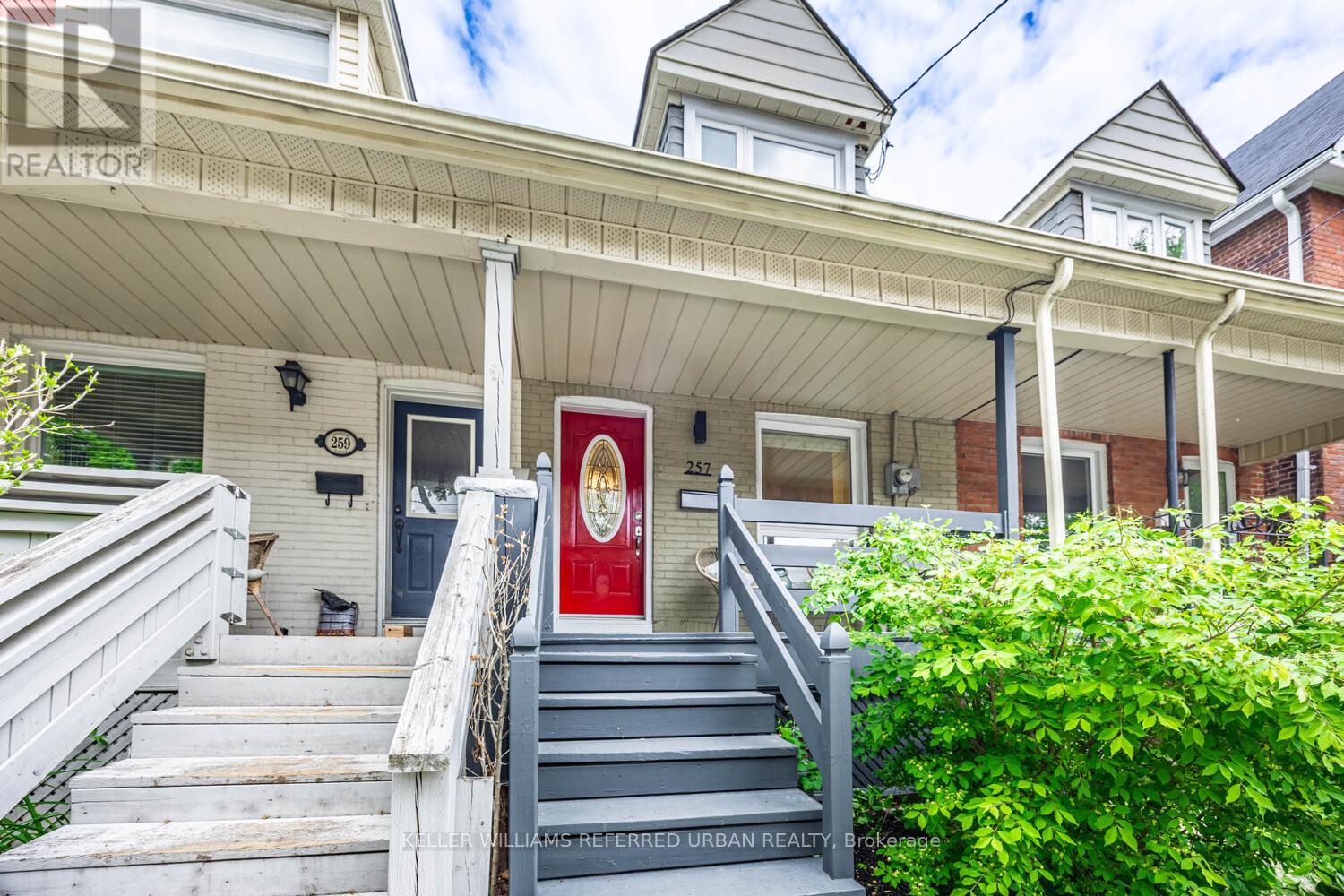 257 Montrose Avenue, Toronto, Ontario  M6G 3G6 - Photo 2 - C12180209