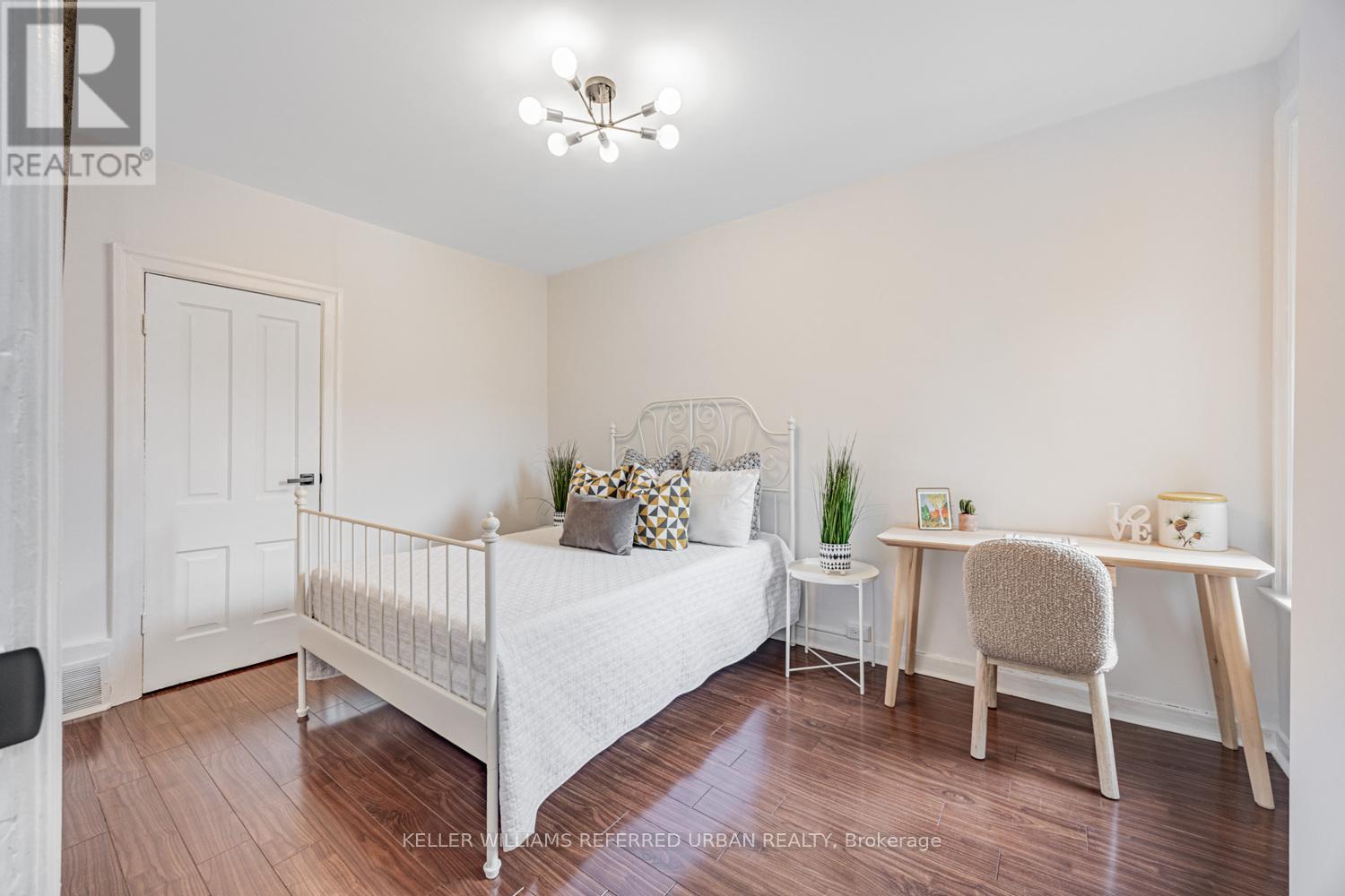 257 Montrose Avenue, Toronto, Ontario  M6G 3G6 - Photo 25 - C12180209