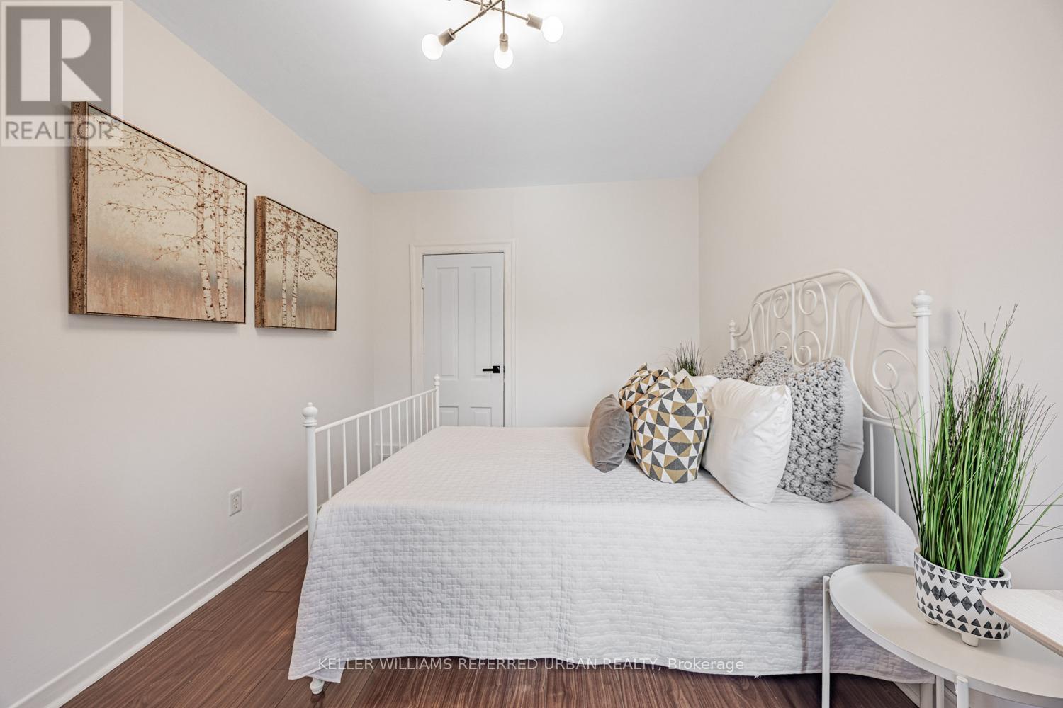 257 Montrose Avenue, Toronto, Ontario  M6G 3G6 - Photo 26 - C12180209
