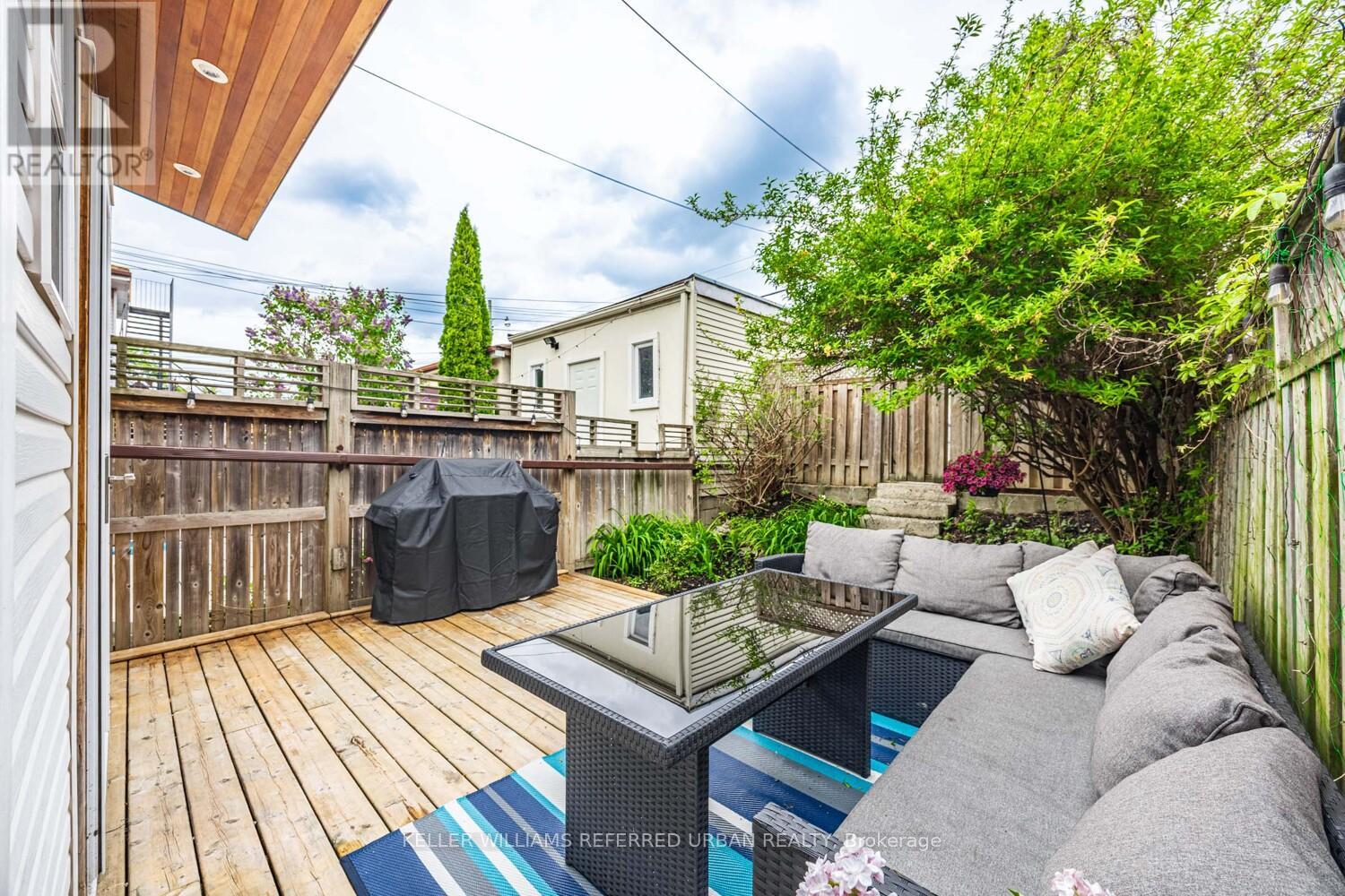 257 Montrose Avenue, Toronto, Ontario  M6G 3G6 - Photo 42 - C12180209