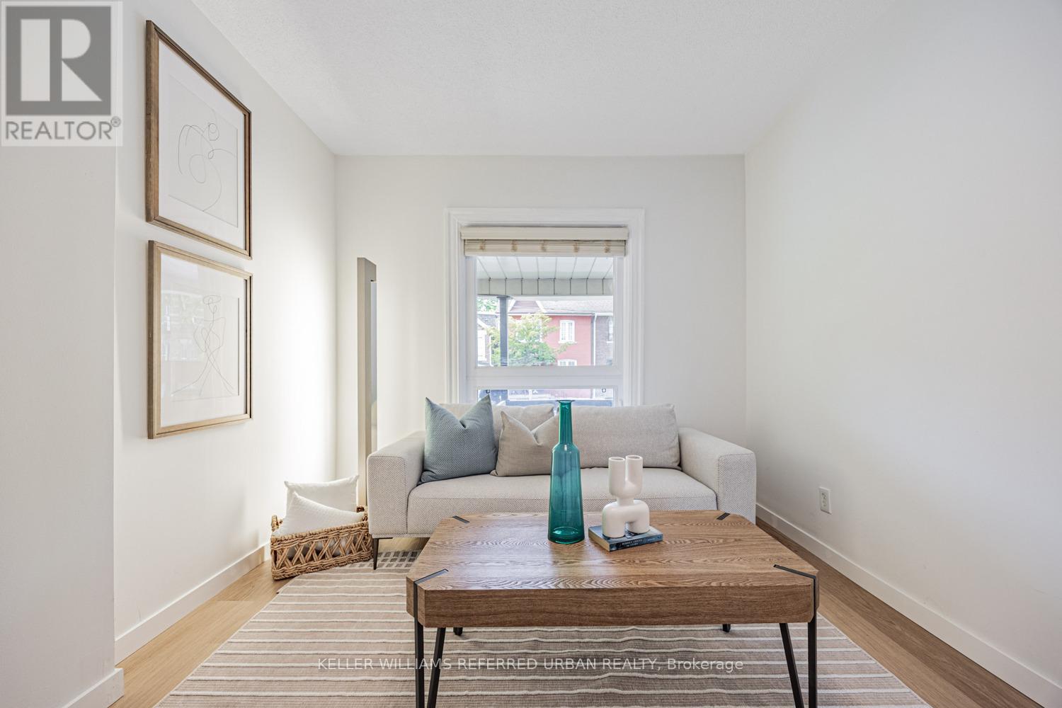 257 Montrose Avenue, Toronto, Ontario  M6G 3G6 - Photo 5 - C12180209
