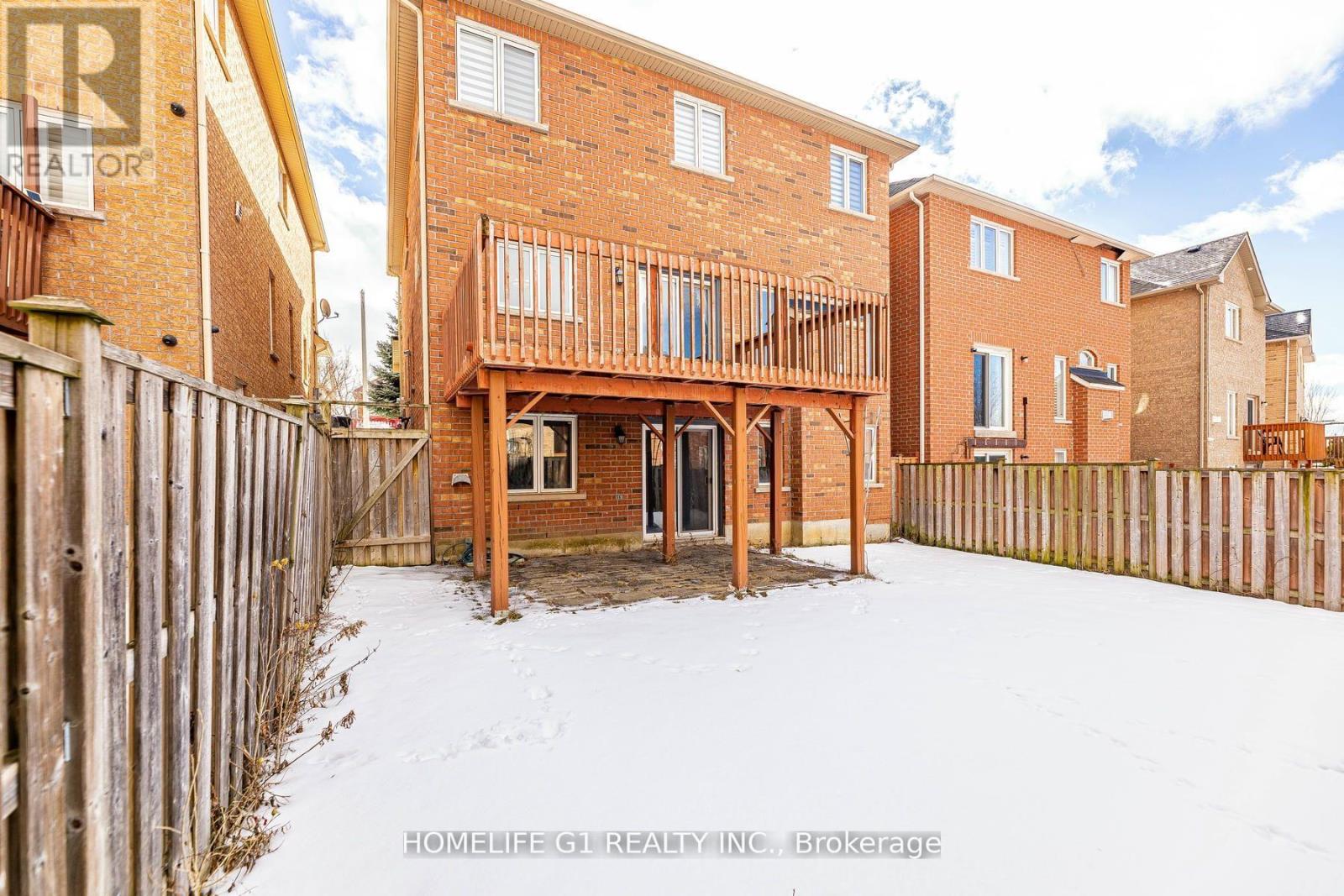 25 Oblate Crescent, Brampton, Ontario  L6Y 0K2 - Photo 39 - W12180076