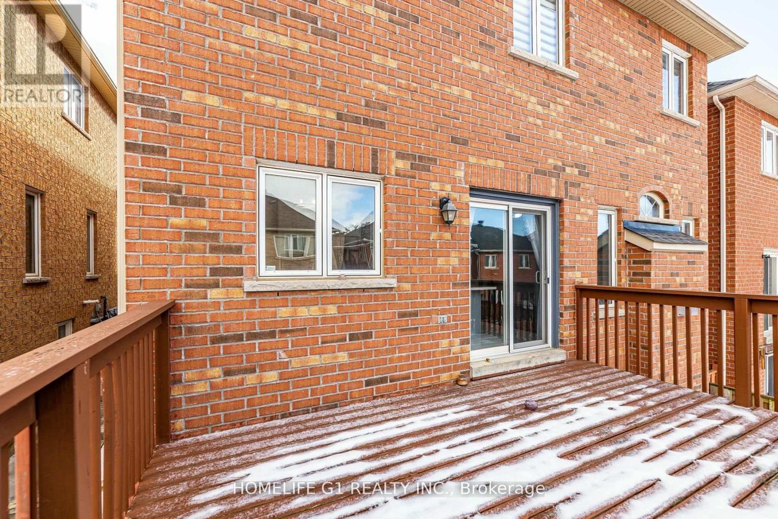 25 Oblate Crescent, Brampton, Ontario  L6Y 0K2 - Photo 38 - W12180076