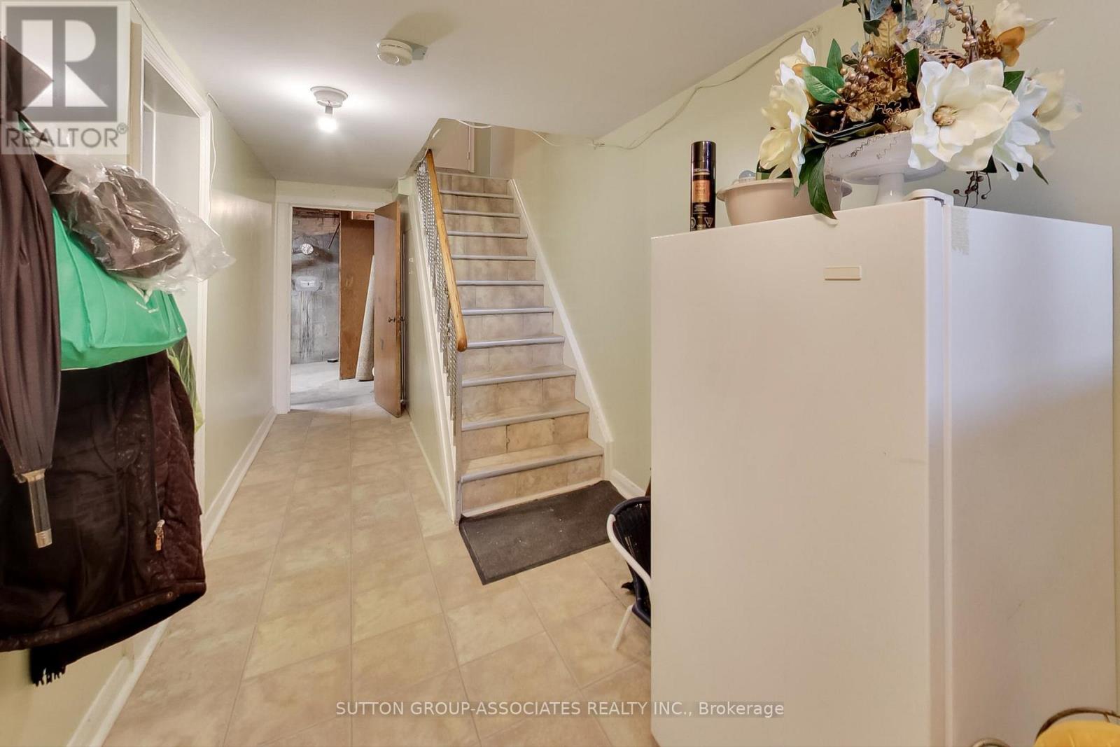 52 Mackay Avenue, Toronto, Ontario  M6H 2N6 - Photo 29 - W12180202