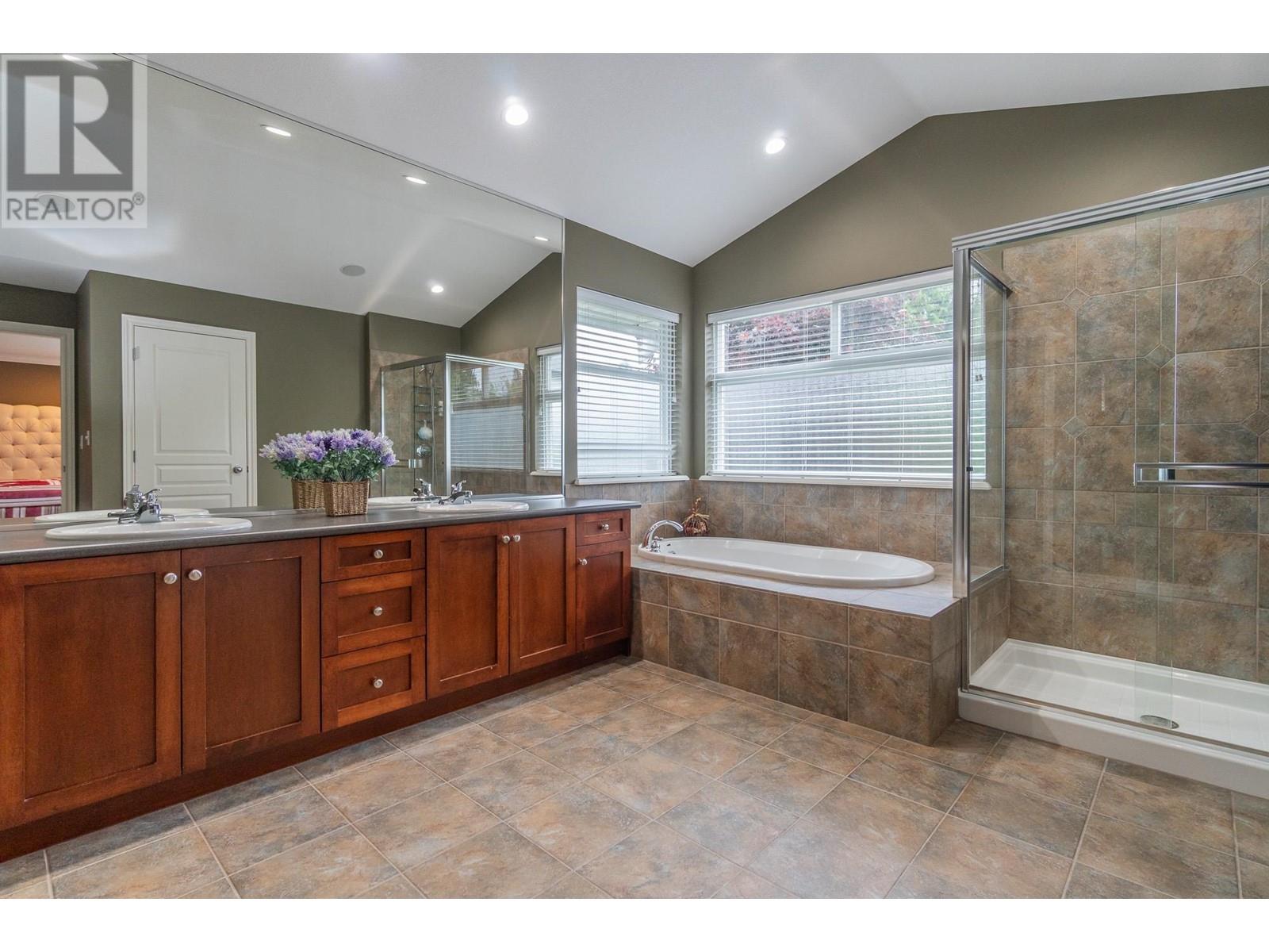 24246 Mcclure Drive, Maple Ridge, British Columbia  V2W 2E5 - Photo 25 - R3007462