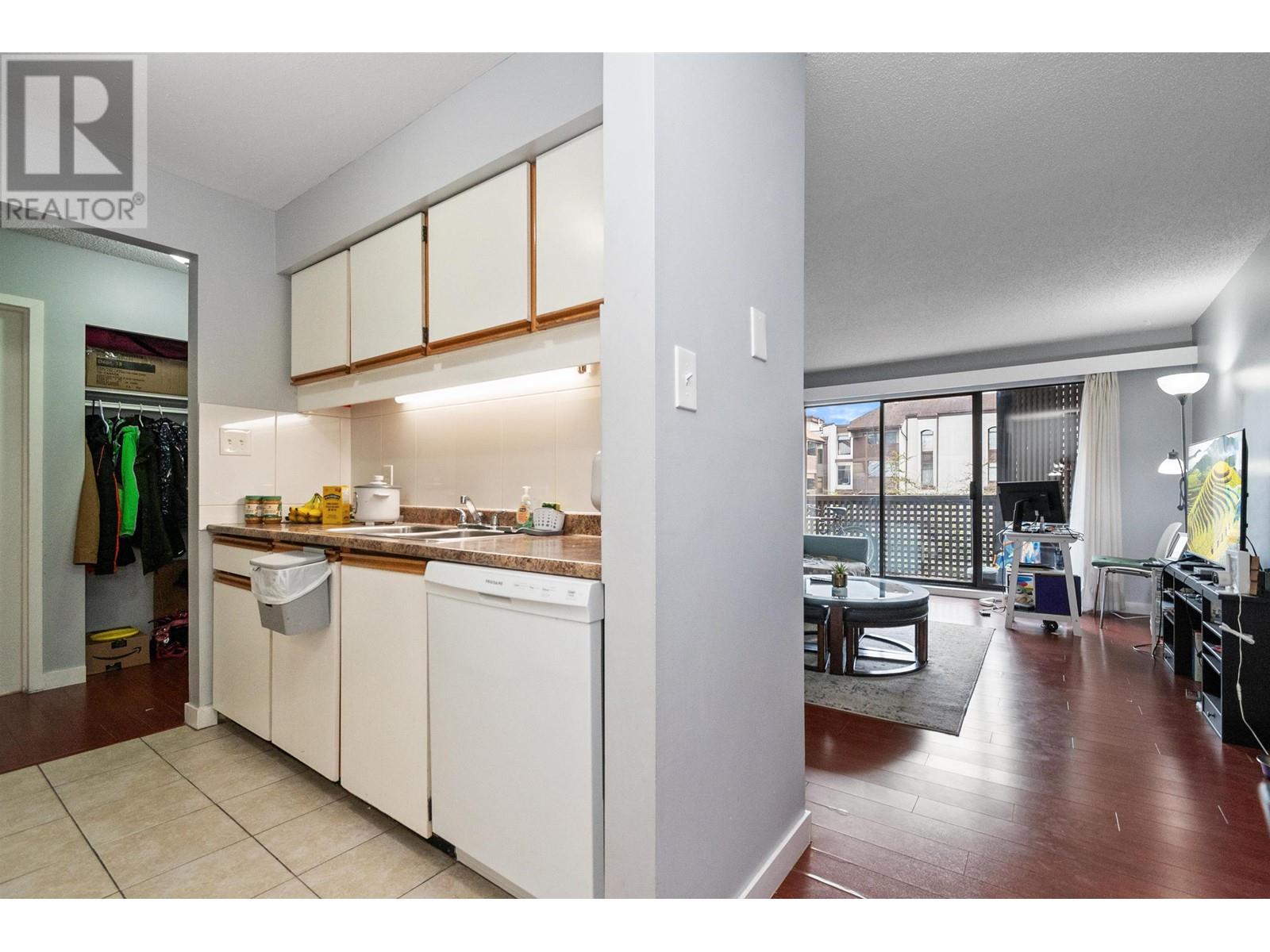 316 385 Ginger Drive, New Westminster, British Columbia  V3L 5L6 - Photo 8 - R3008289