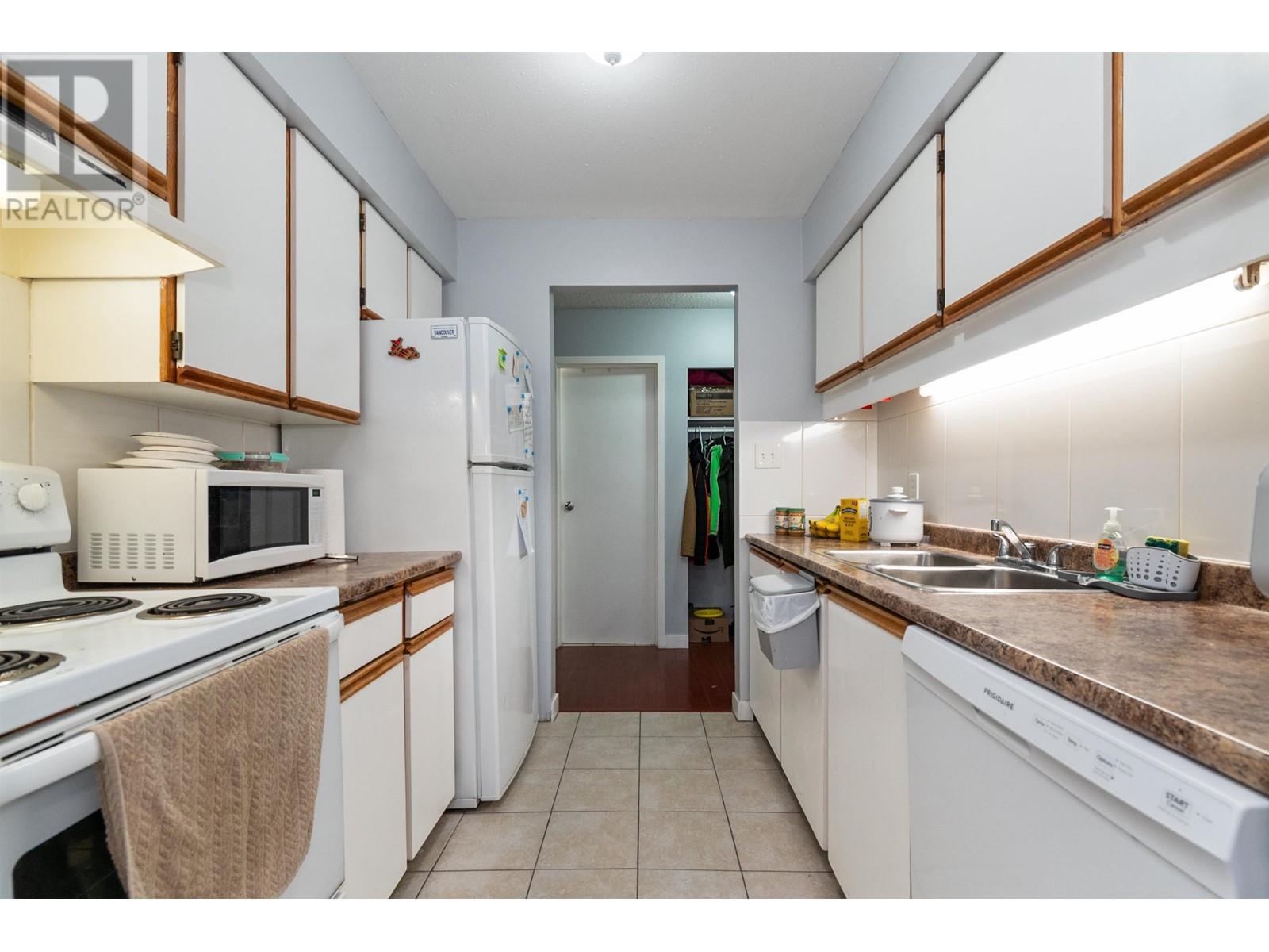 316 385 Ginger Drive, New Westminster, British Columbia  V3L 5L6 - Photo 4 - R3008289