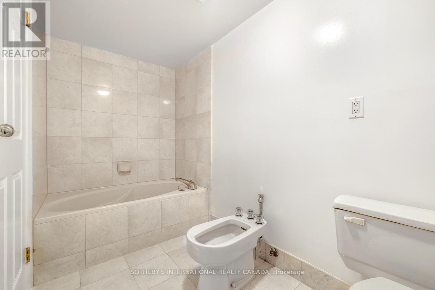 501 - 96 Fifeshire Road, Toronto, Ontario  M2L 2X9 - Photo 24 - C12178541