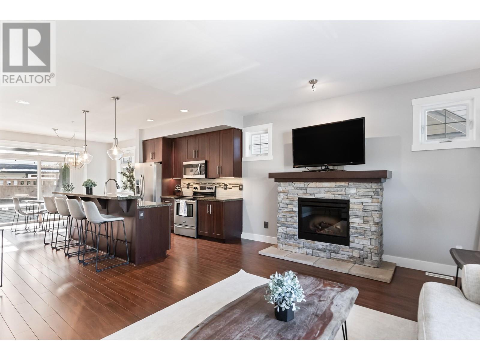 23140 Gilbert Drive, Maple Ridge, British Columbia  V4R 0C3 - Photo 8 - R3008258