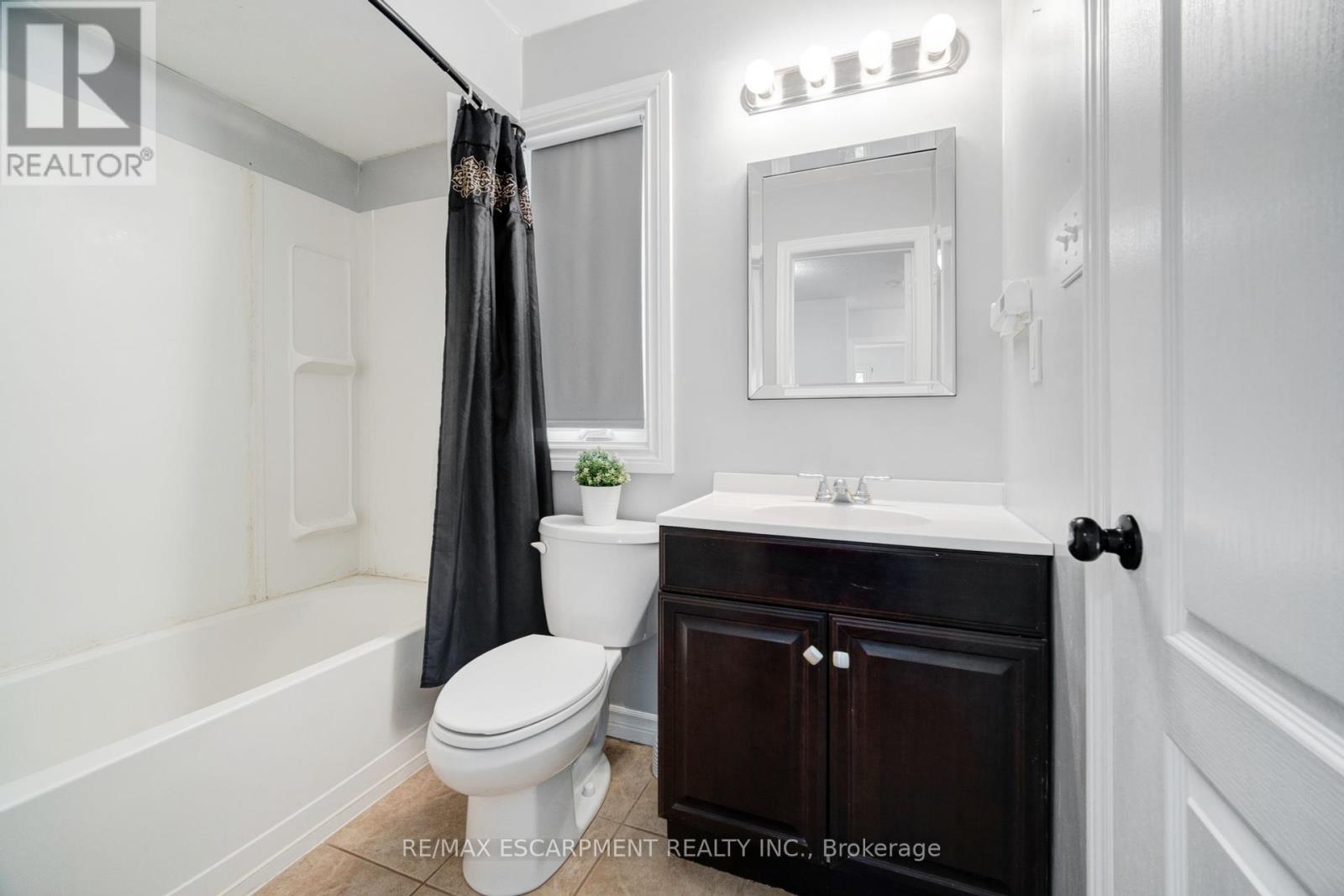 68 Stonecairn Drive, Cambridge, Ontario  N1T 1W3 - Photo 21 - X12180200