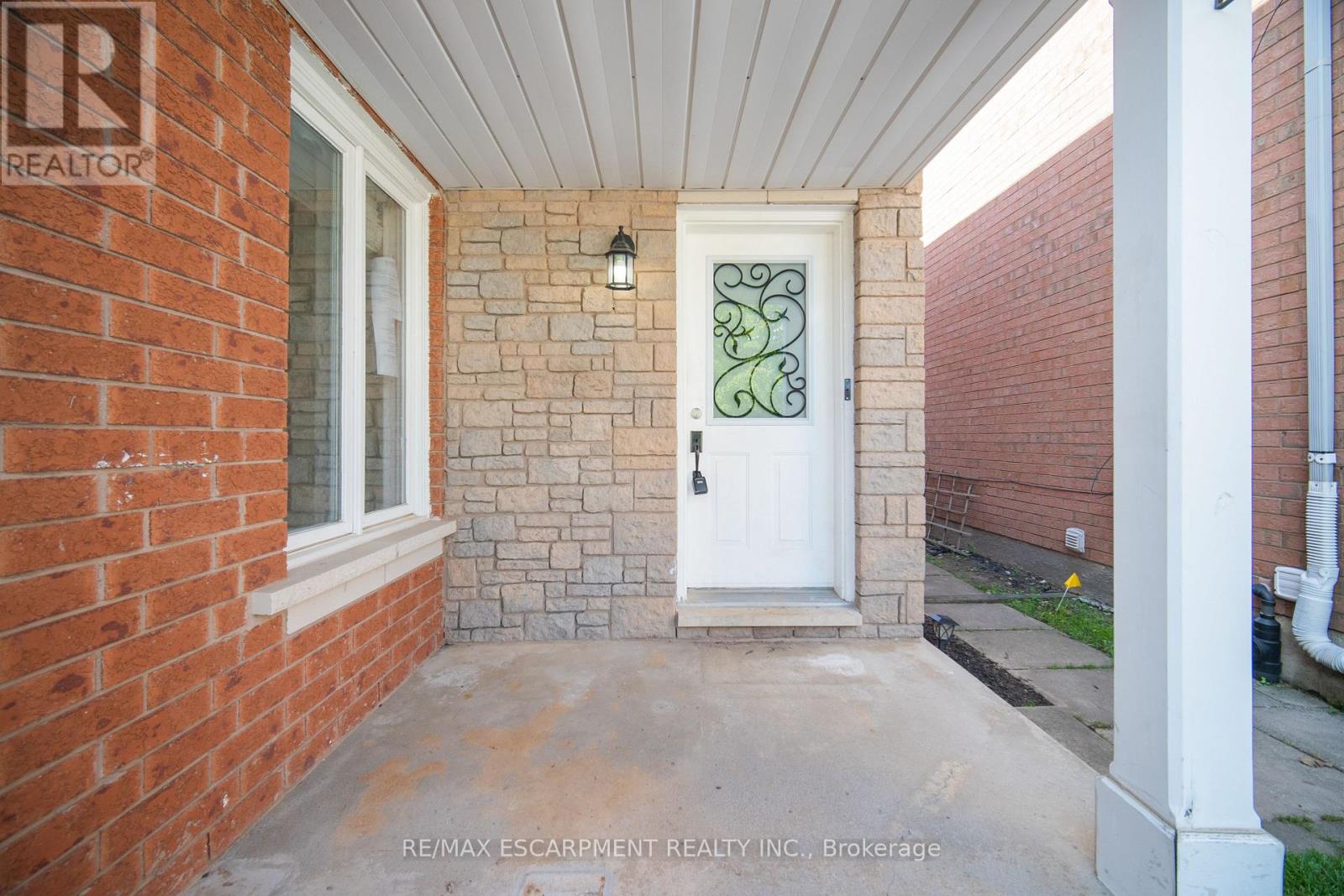Property at 68 STONECAIRN DRIVE image 3