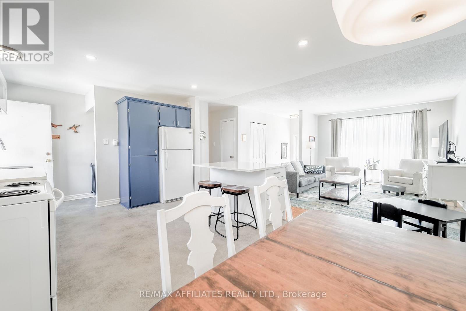 17 Uxbridge Crescent, Ottawa, Ontario  K2L 1P6 - Photo 17 - X12180218