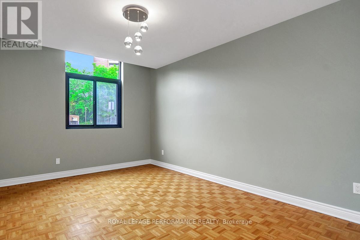 302 - 2871 Richmond Road, Ottawa, Ontario  K2B 8M5 - Photo 19 - X12180231