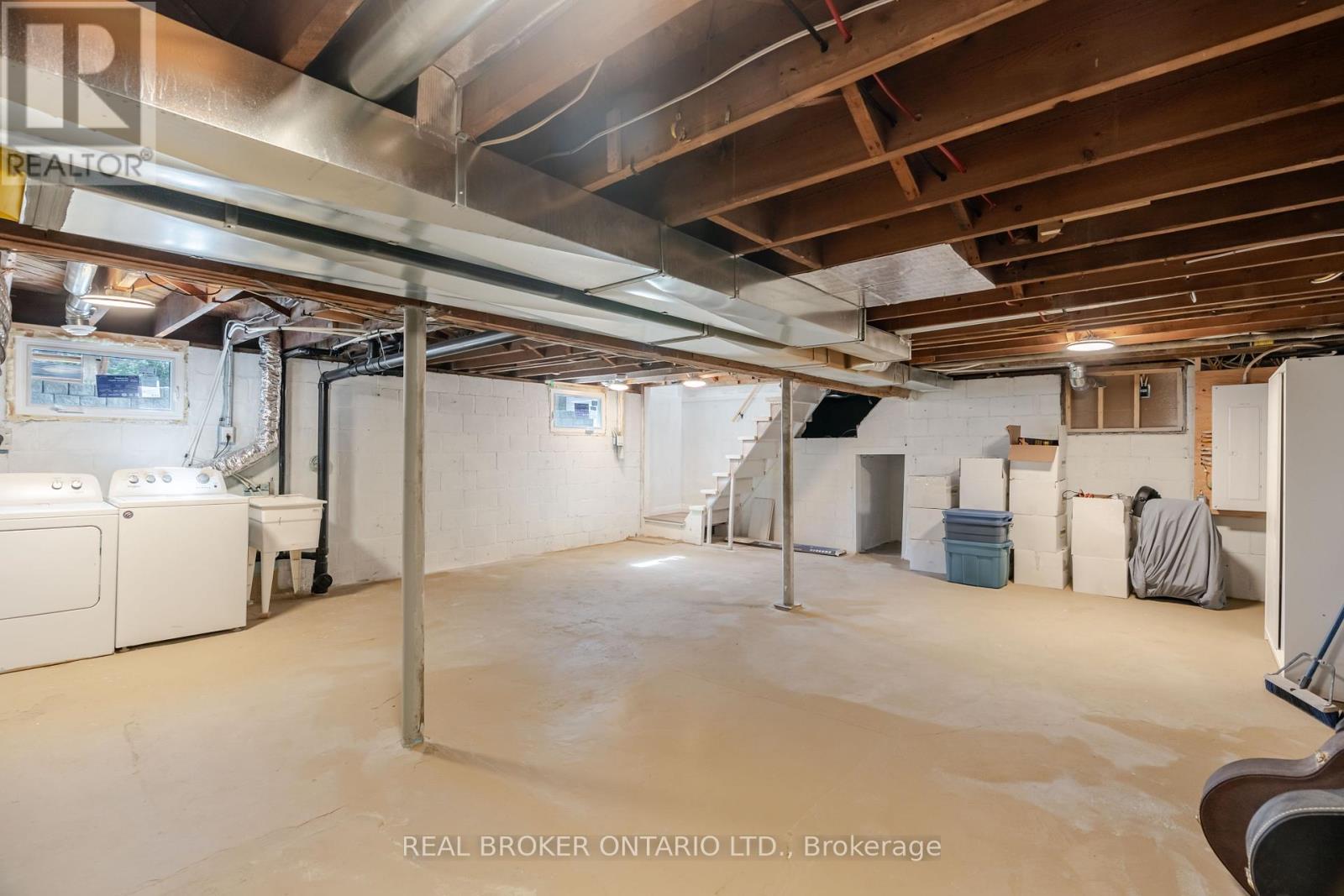 1670 Athans Avenue, Ottawa, Ontario  K1T 1L1 - Photo 25 - X12180259