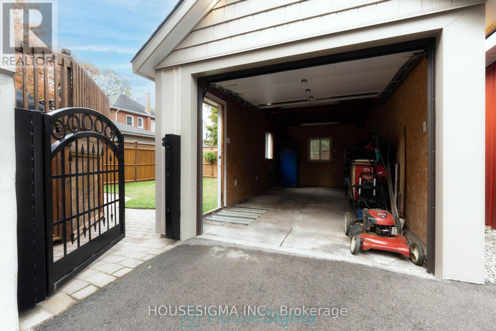 212 Front Street, Stratford, Ontario  N5A 4H7 - Photo 34 - X12139069