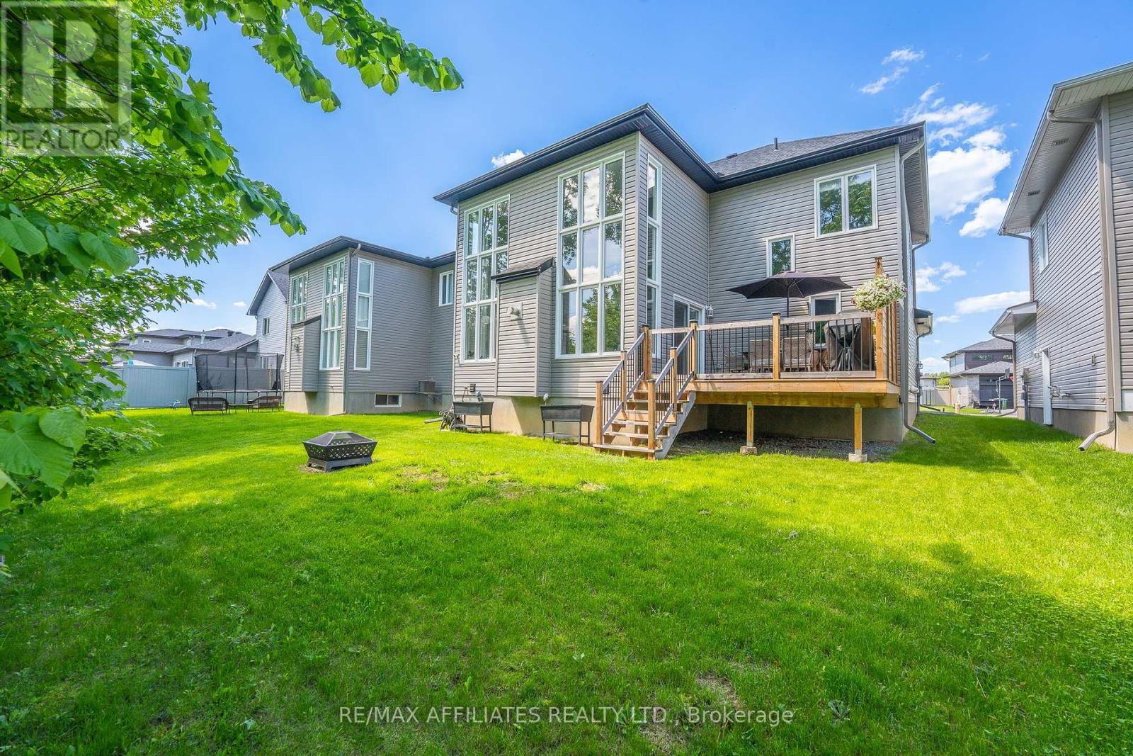 156 Hybrid Street, Russell, Ontario  K0A 1W0 - Photo 39 - X12180258